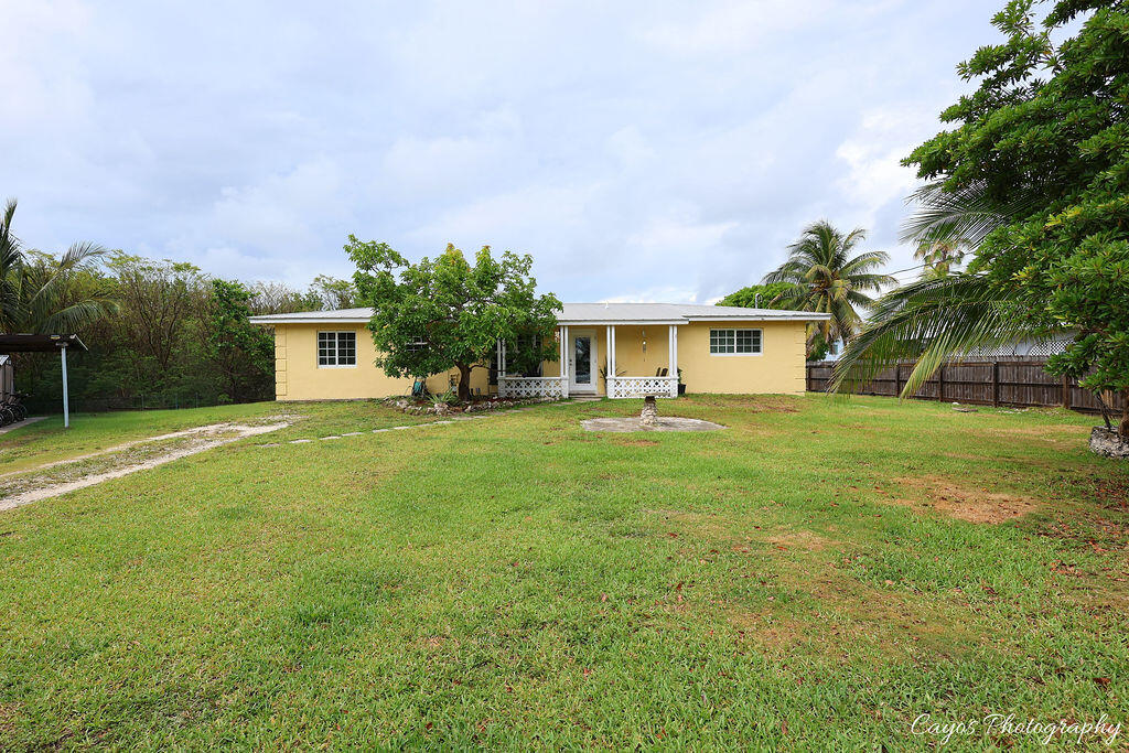30525 Winifred Street Property Photo 4