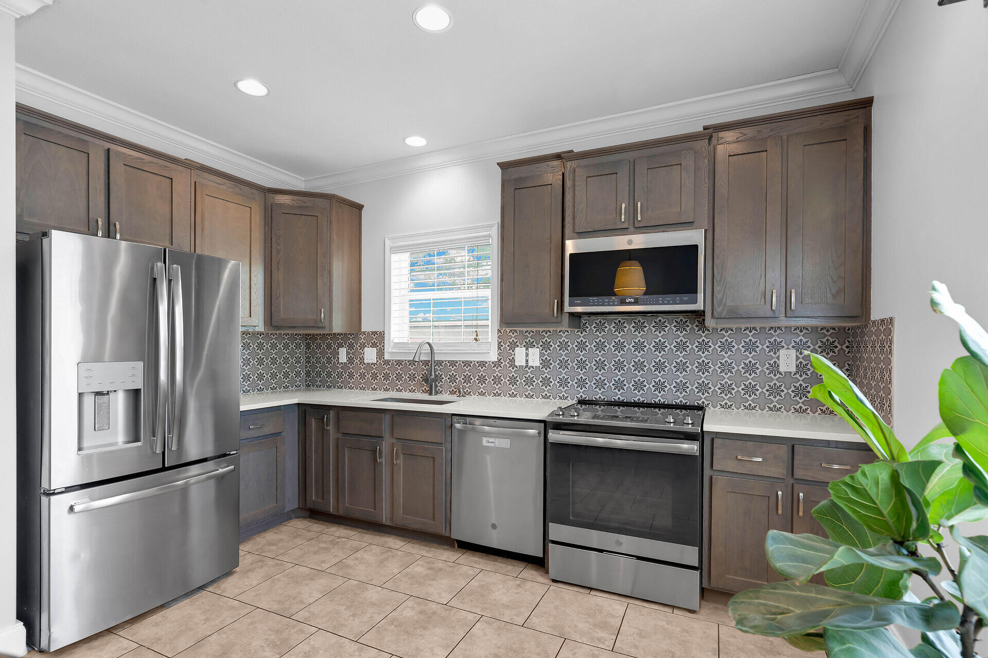59 Ed Swift Road Property Photo 11