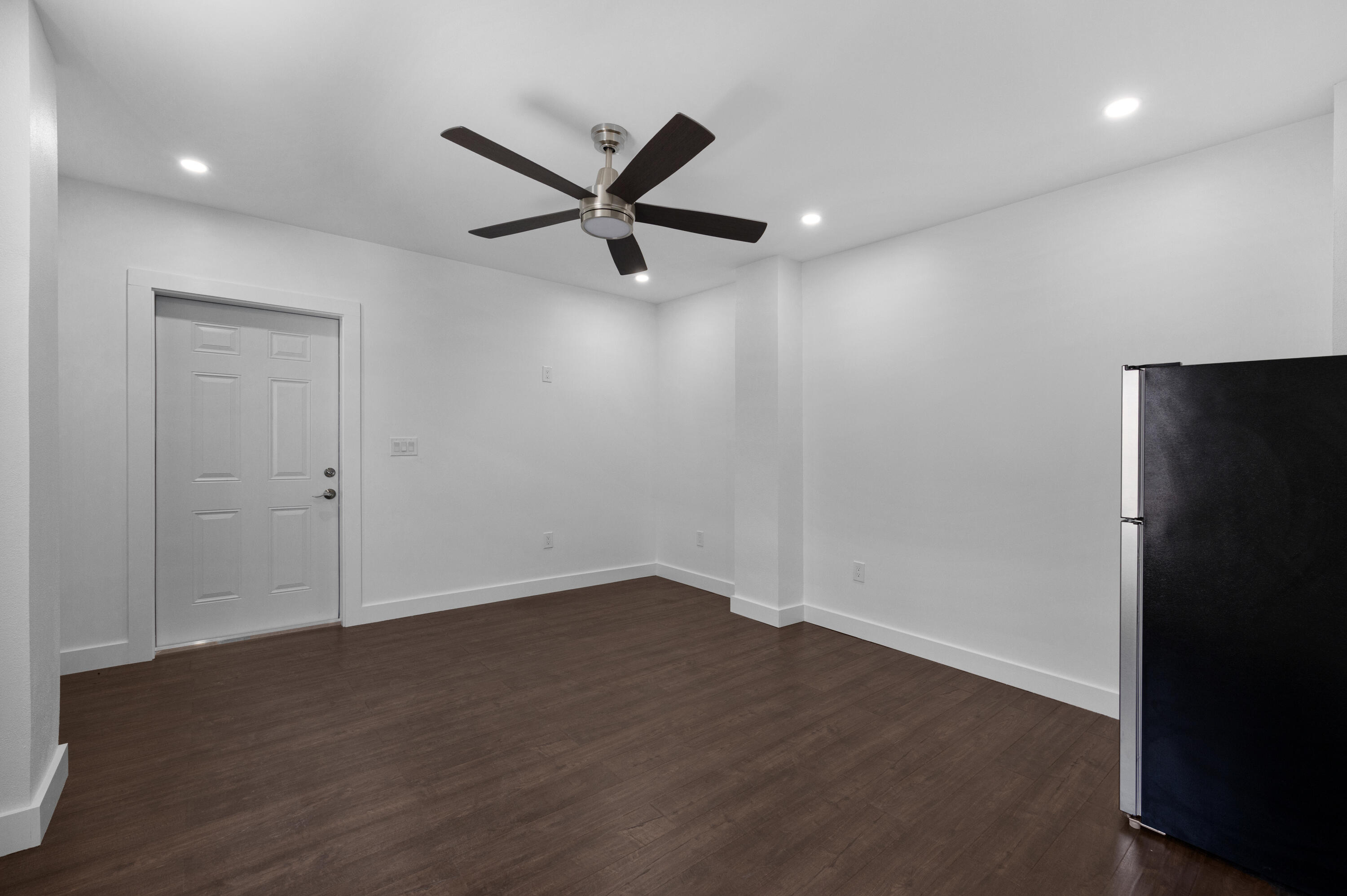 49g Miriam Street Property Photo 45