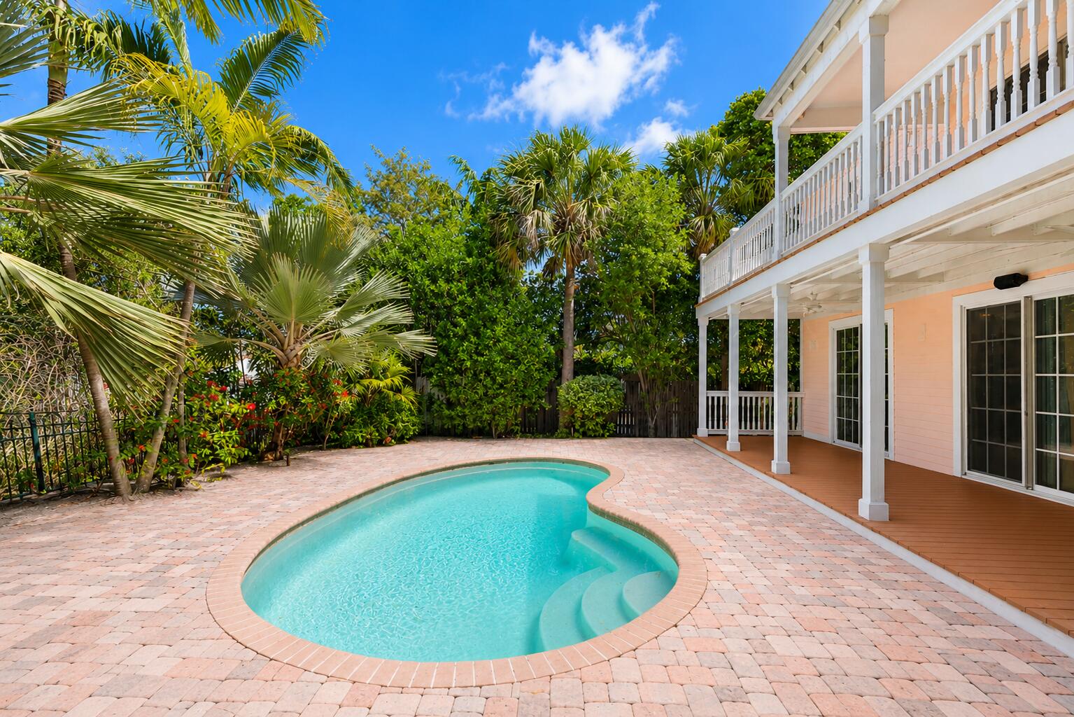 1030 Sandys Way Property Photo 8