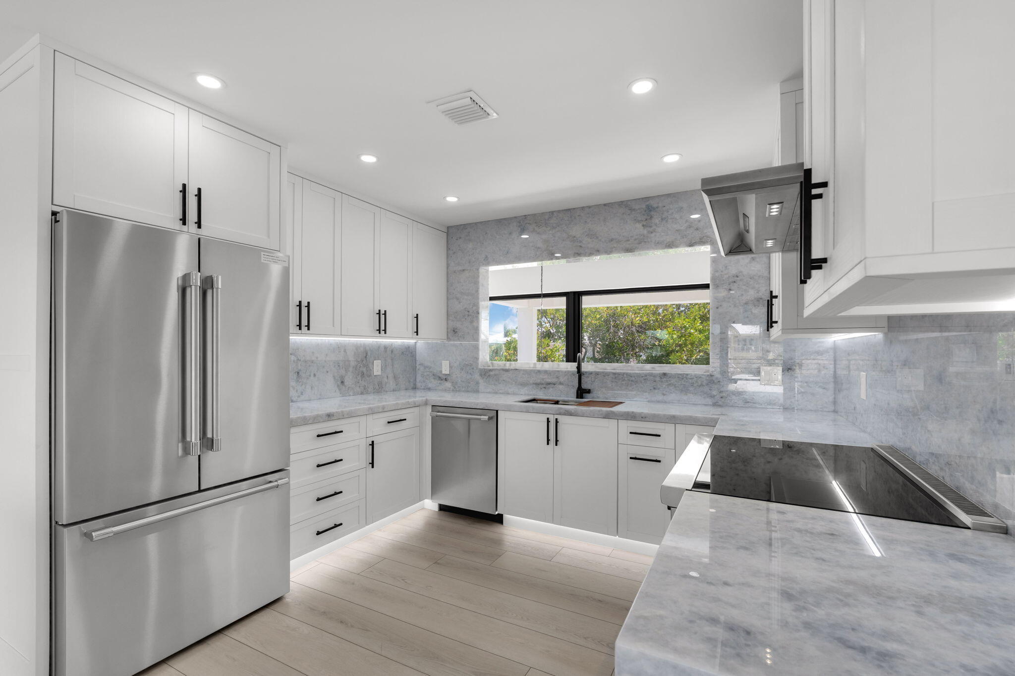 294 Saint Thomas Avenue Property Photo 19