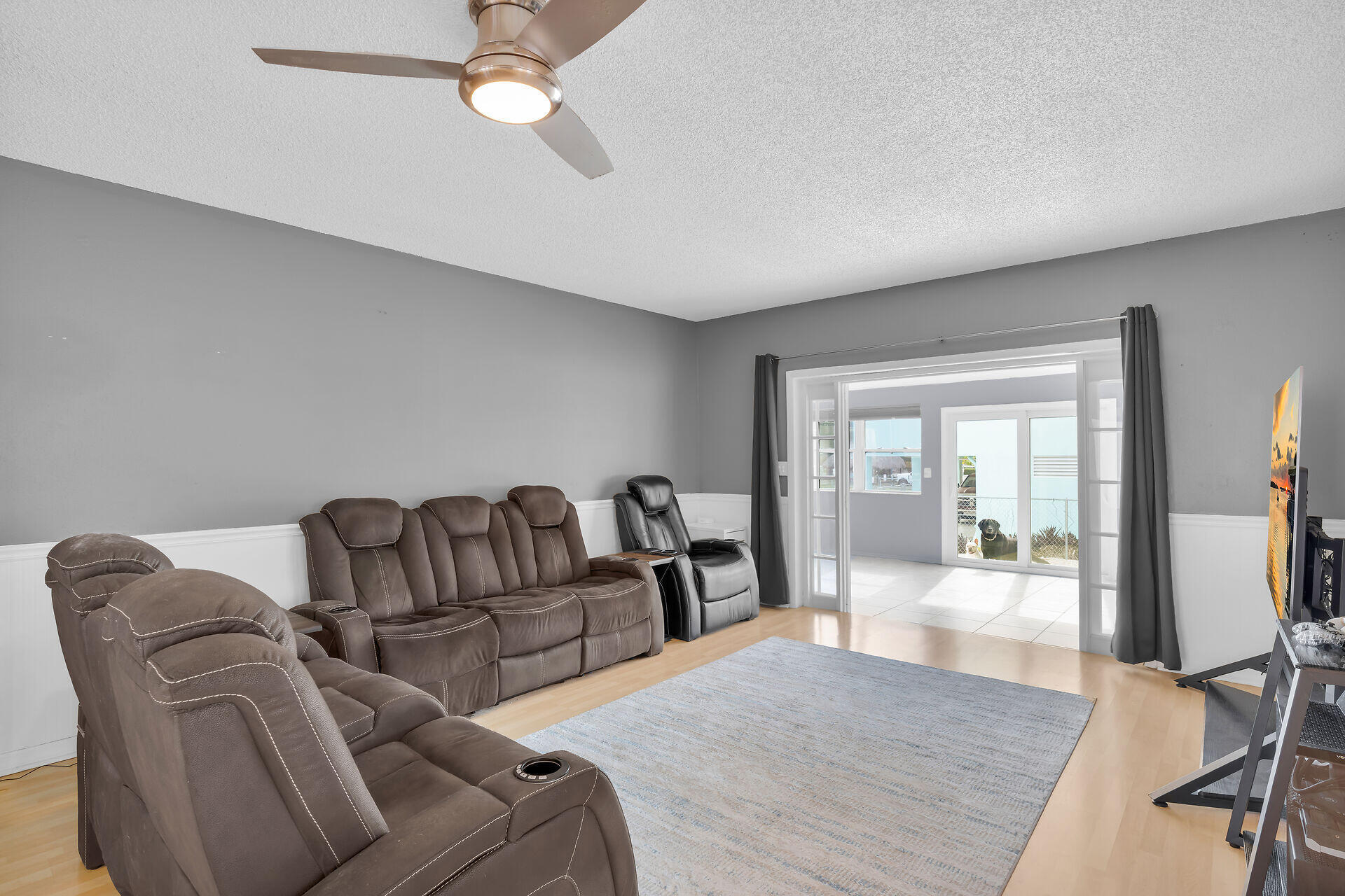 304 2nd Ter Property Photo 16
