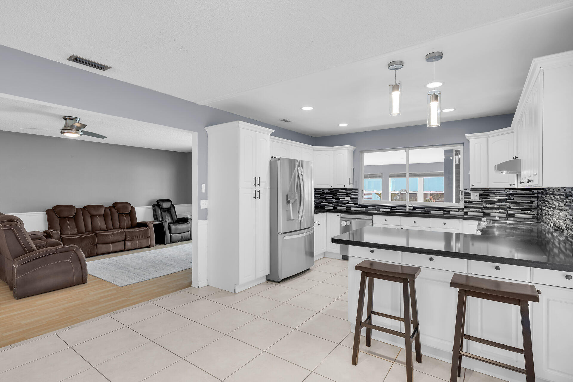304 2nd Ter Property Photo 20