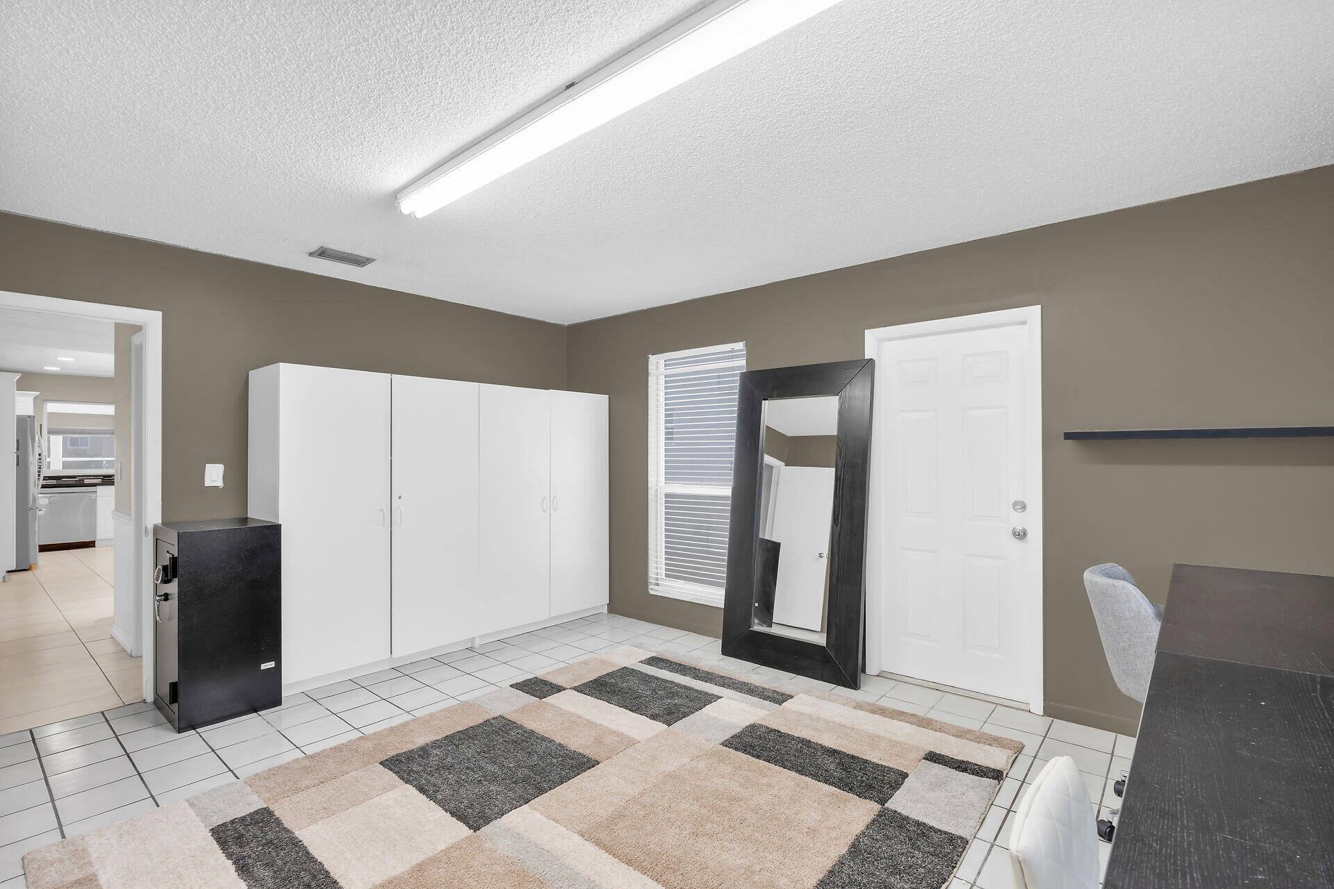 304 2nd Ter Property Photo 28