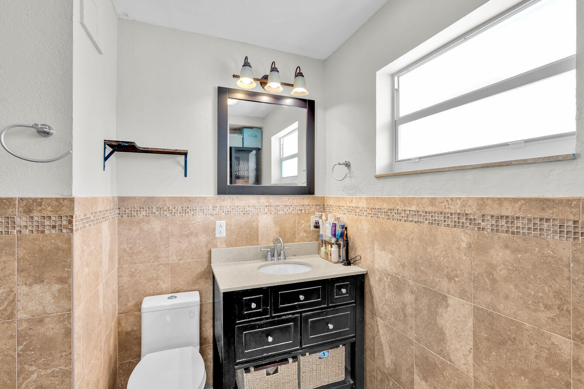 304 2nd Ter Property Photo 36