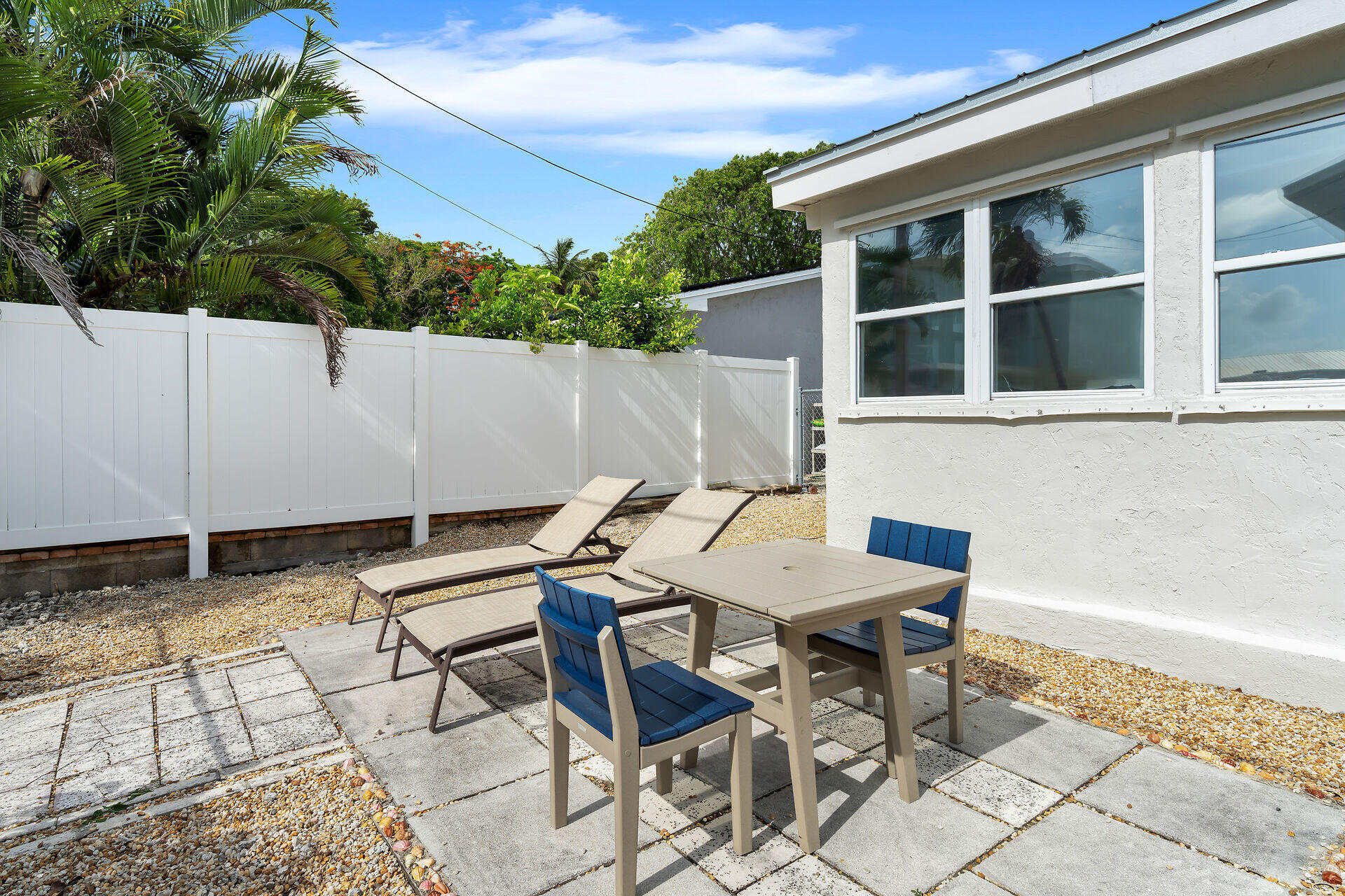 304 2nd Ter Property Photo 48
