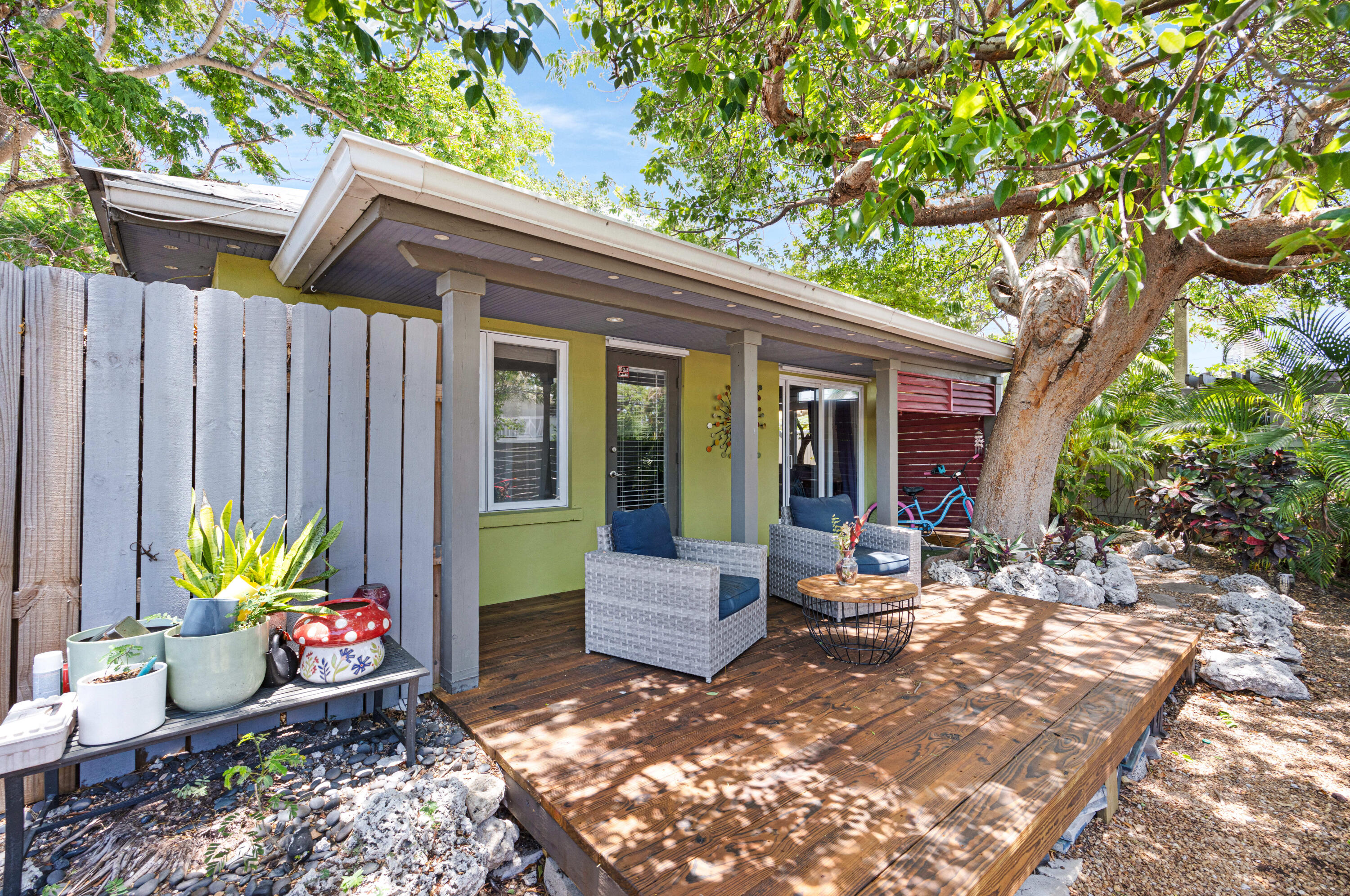 1825 Venetia Street Property Photo 33