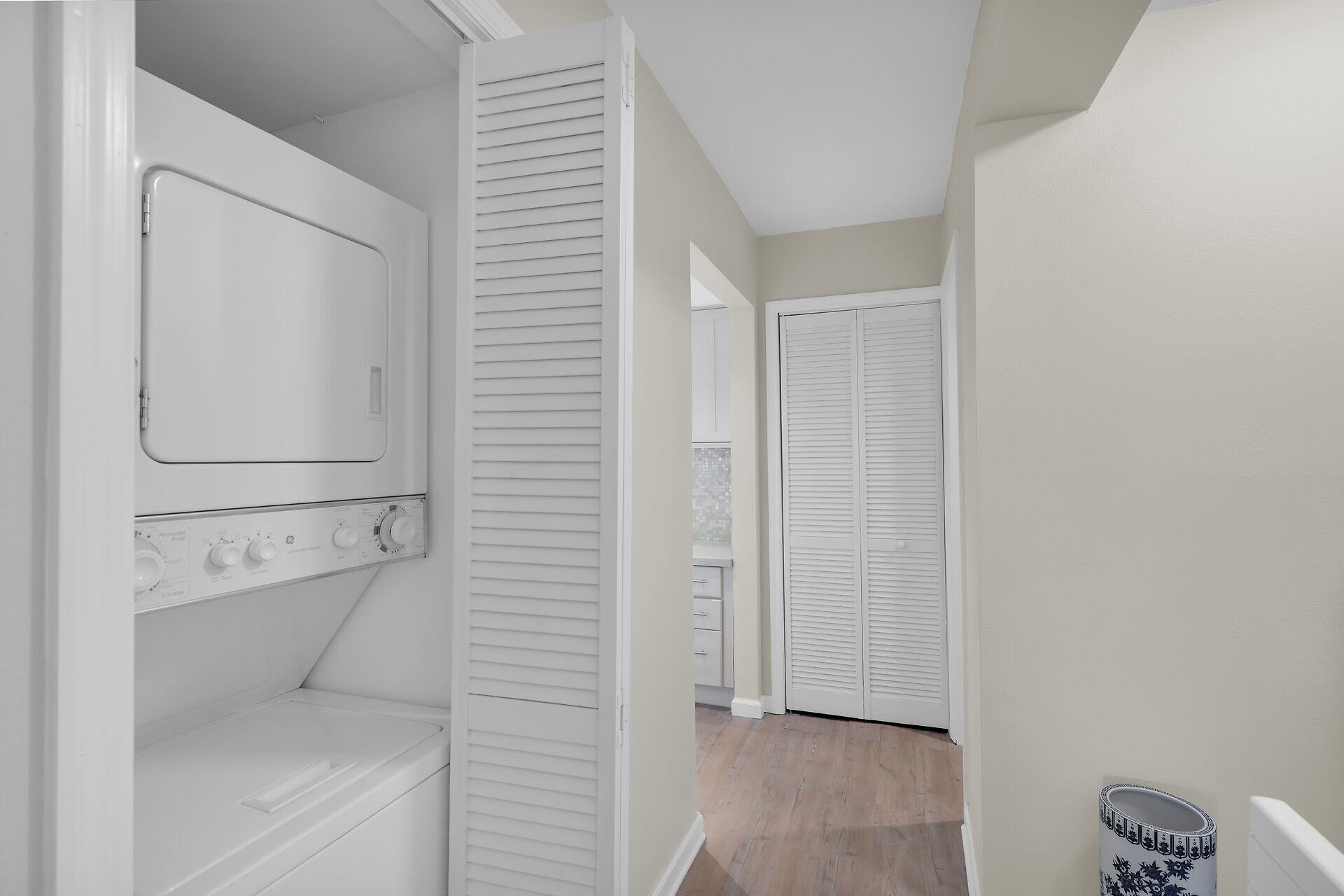 601 W Ocean Drive 316-d Property Photo 14