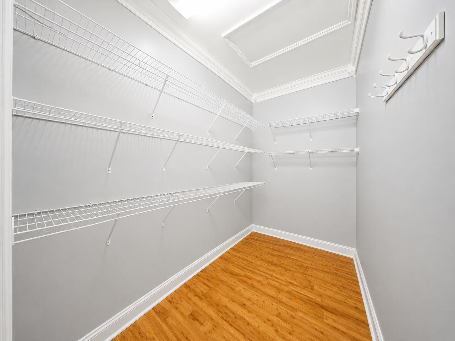 21023 2nd Avenue Property Photo 19
