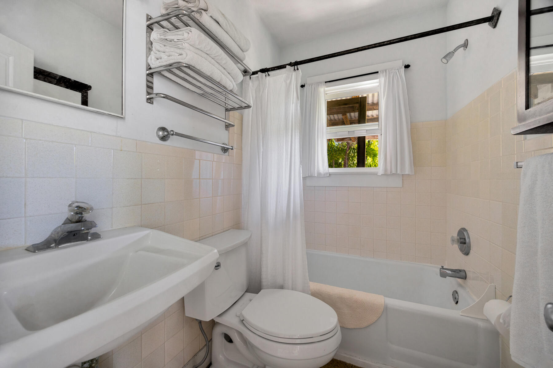 1911 Seidenberg Avenue Property Photo 49