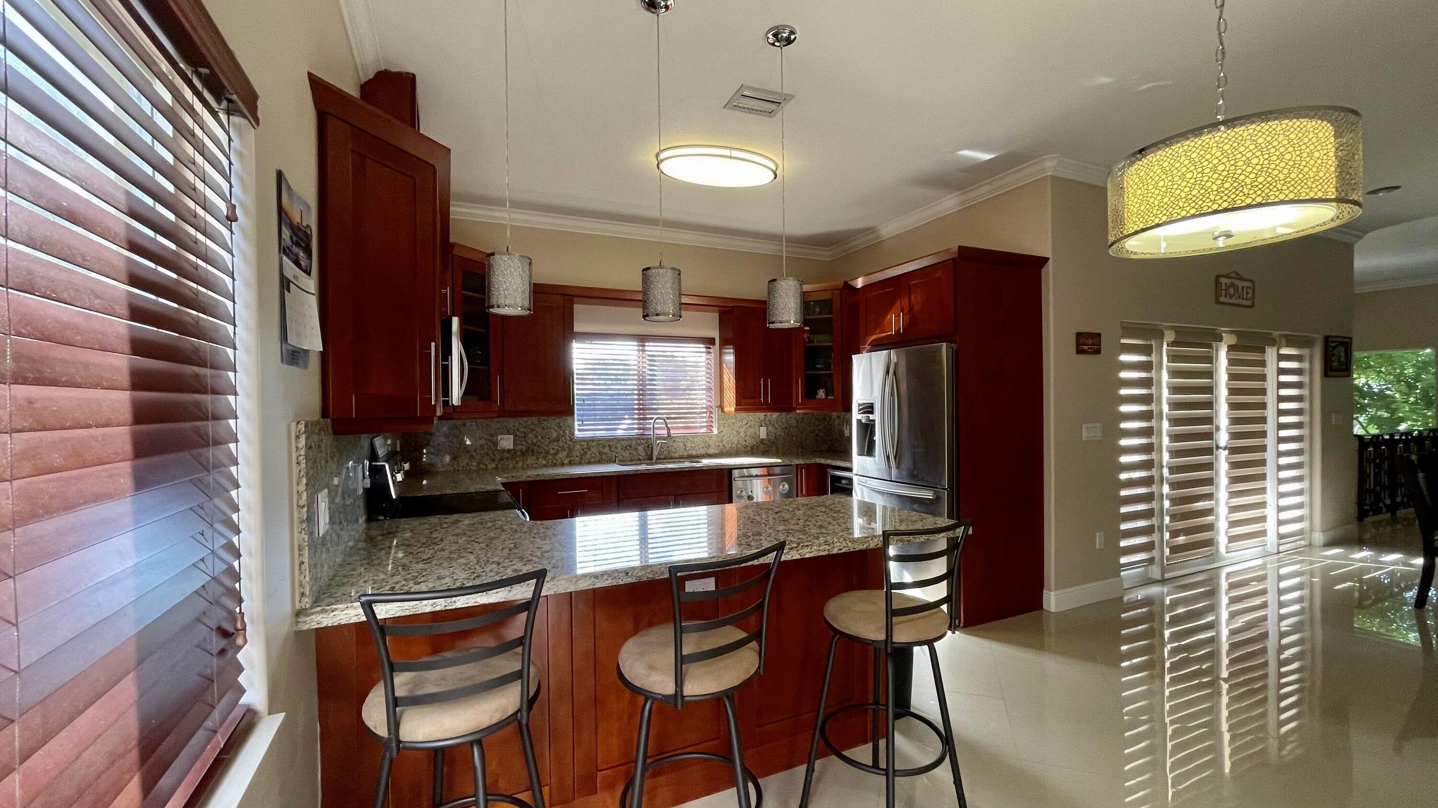 917 Red Bird Road Property Photo 10
