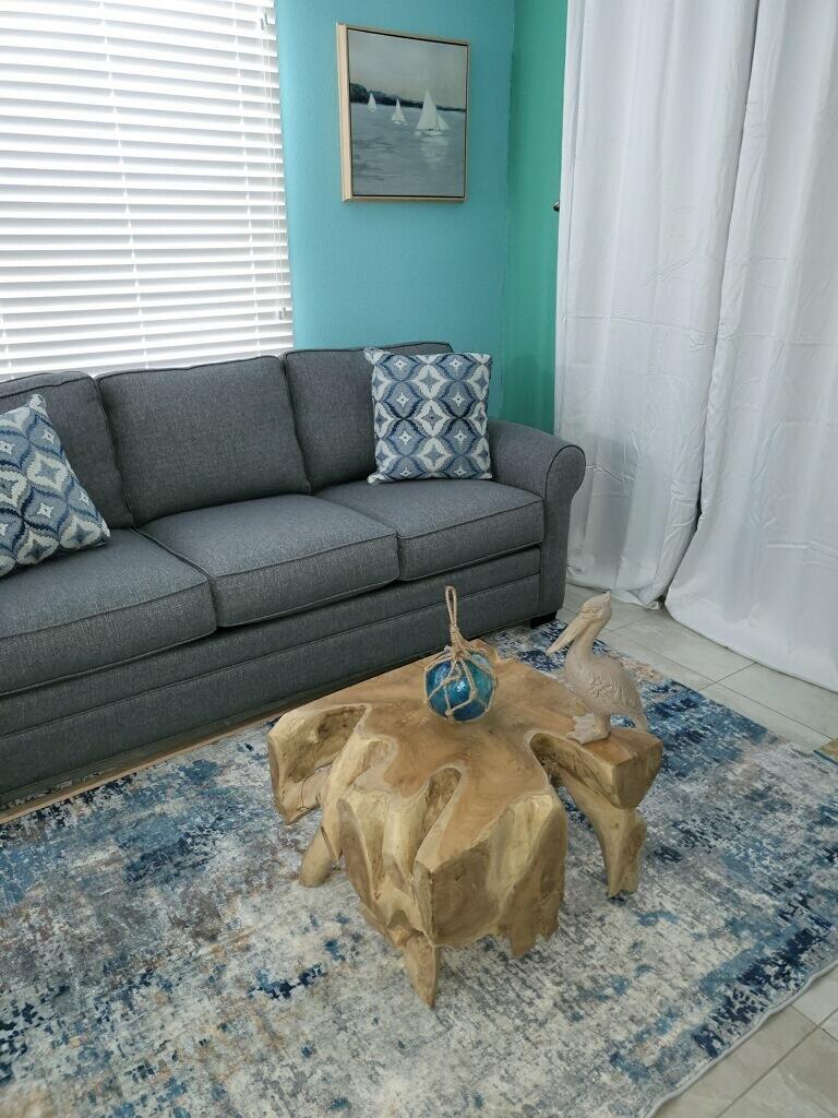7024 Harbor Village Drive Property Photo 6