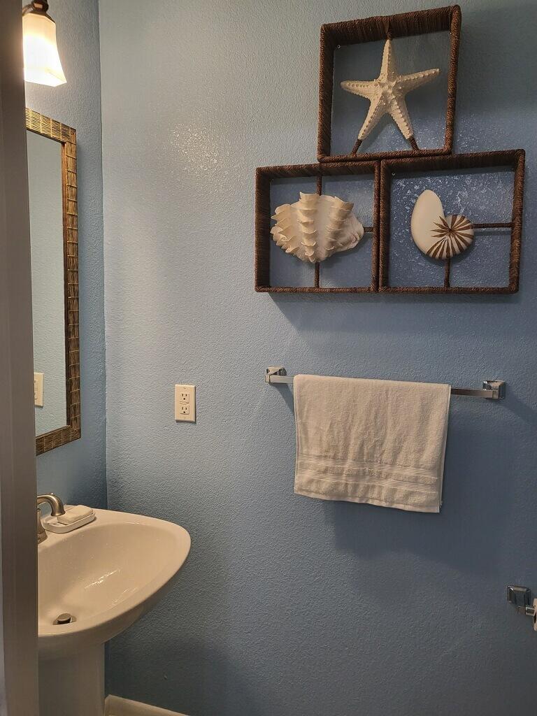 7024 Harbor Village Drive Property Photo 9