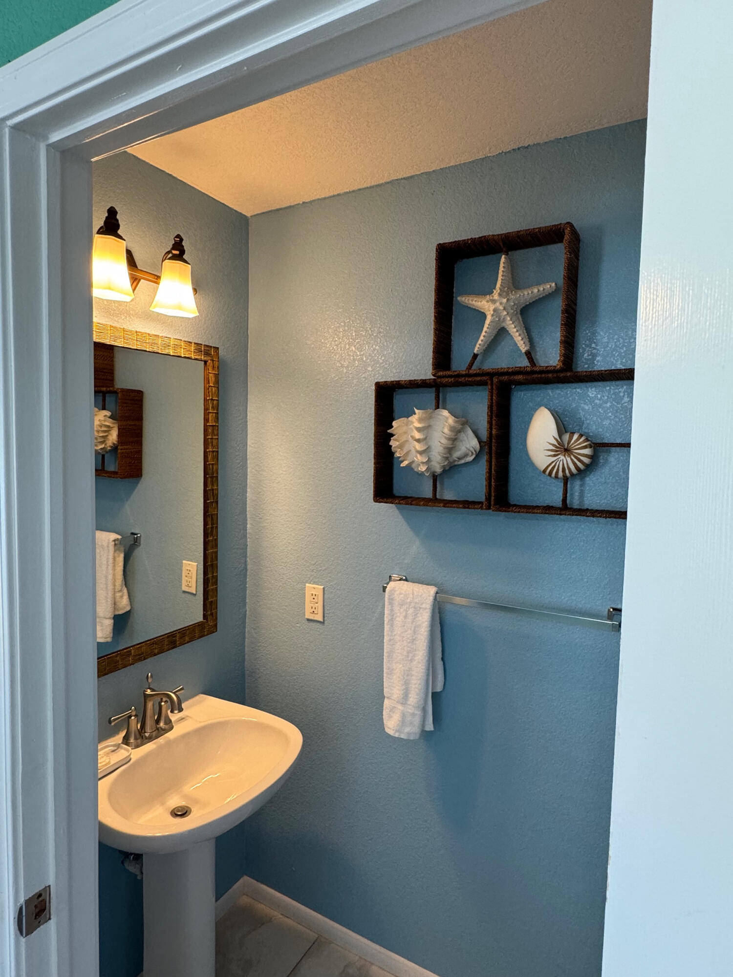 7024 Harbor Village Drive Property Photo 14