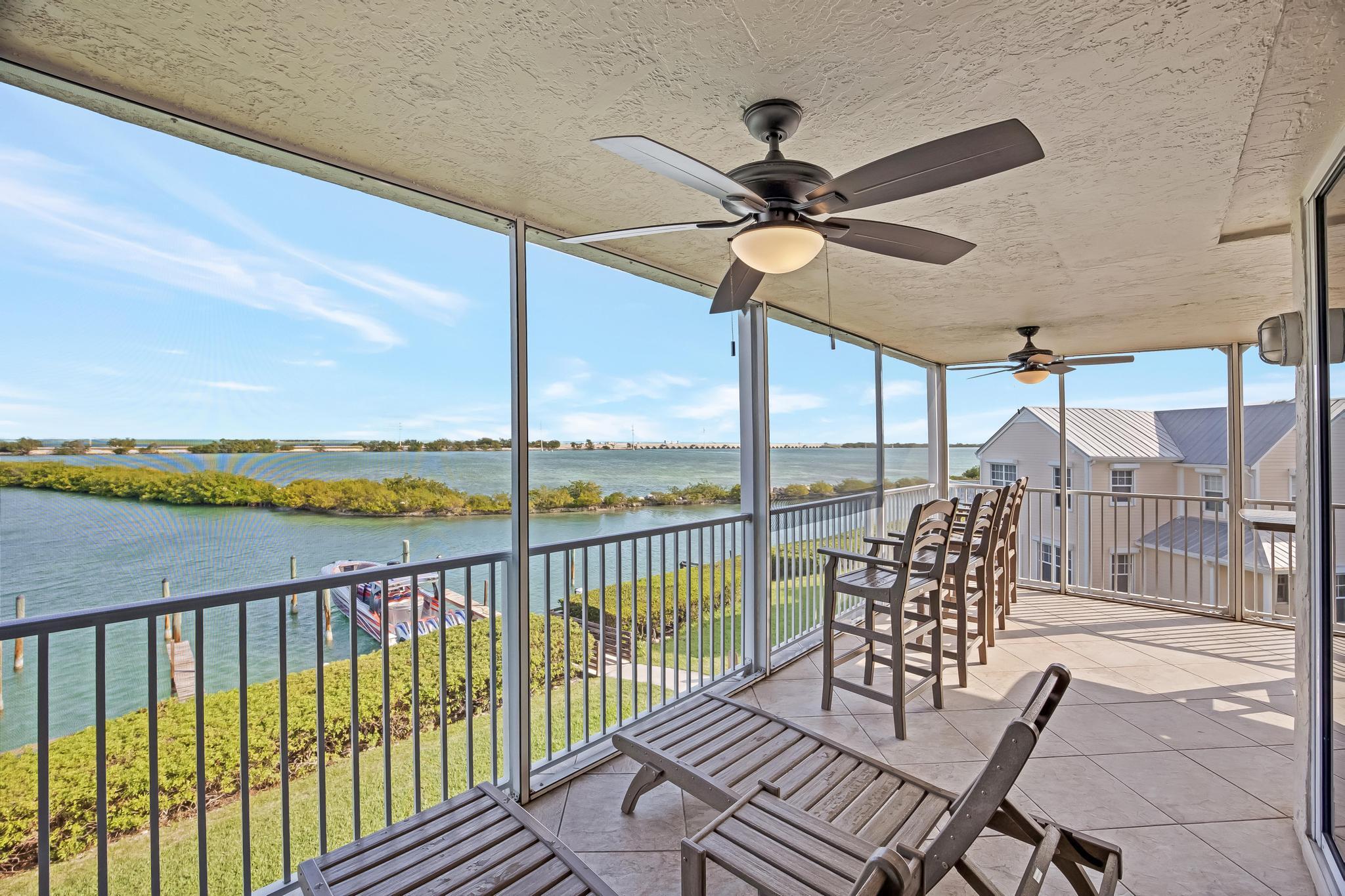 4303 Marina Villas Drive Property Photo 14