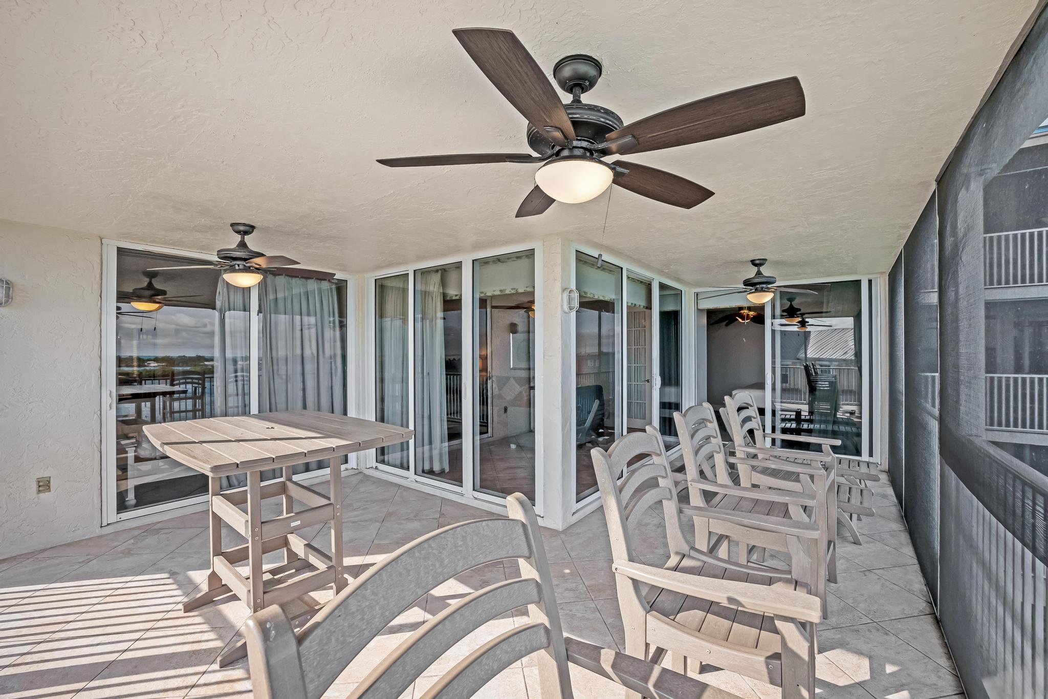 4303 Marina Villas Drive Property Photo 15
