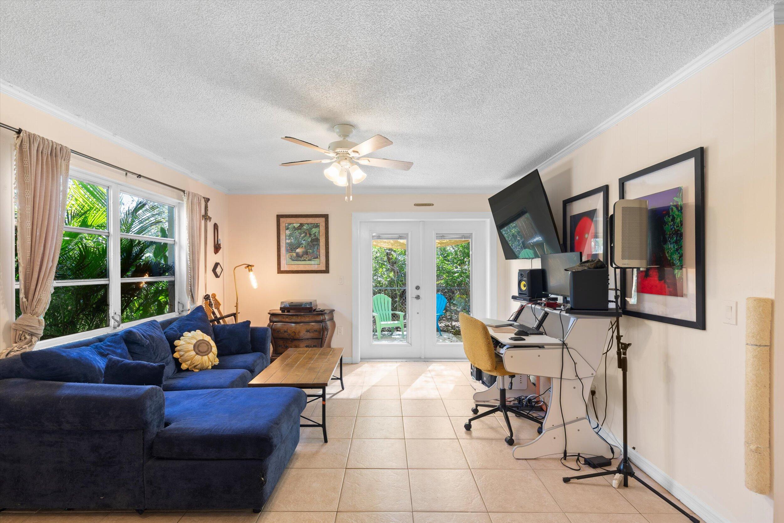 29284 Coconut Palm Drive Property Photo 2