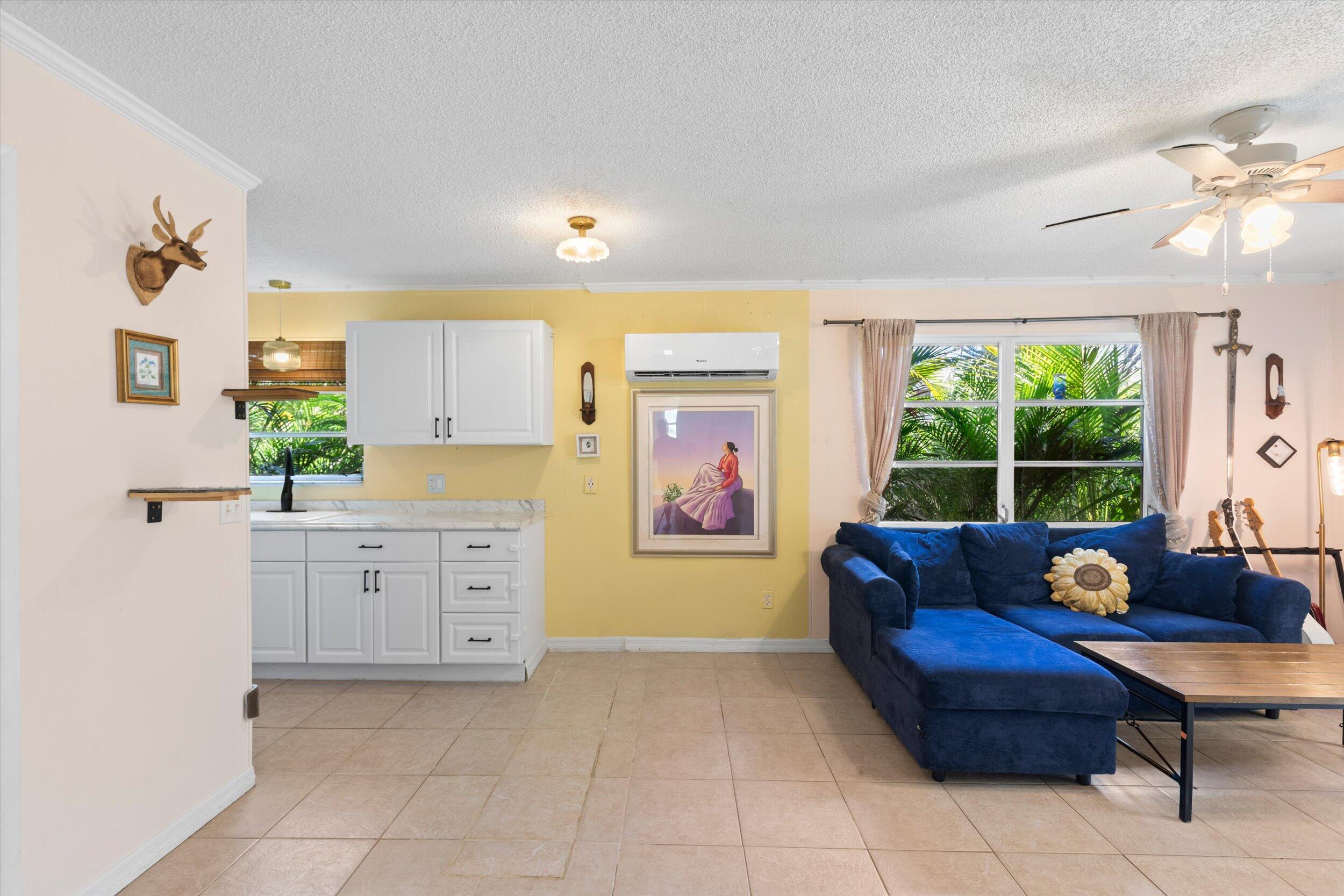 29284 Coconut Palm Drive Property Photo 4