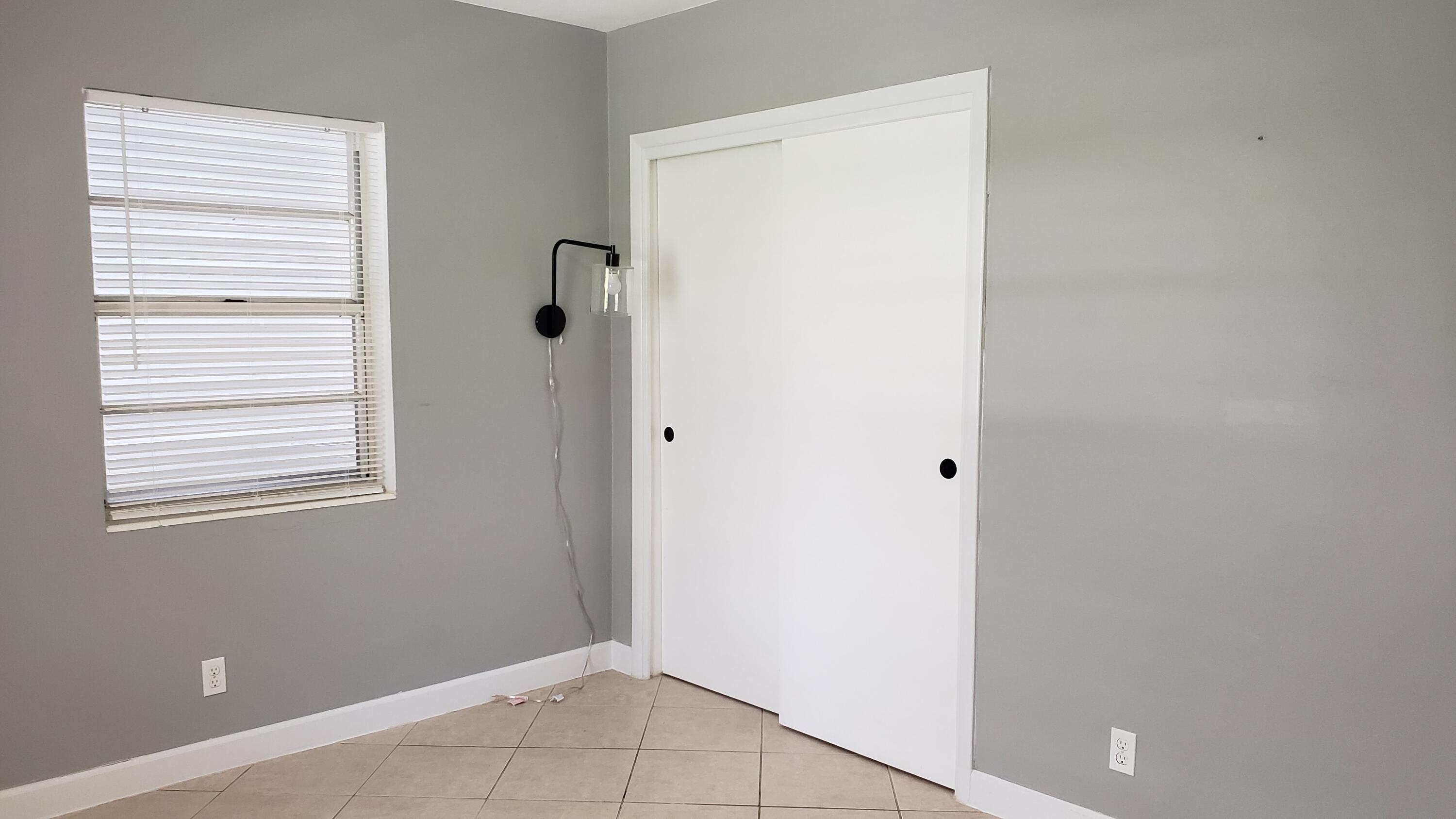 1227 20th Property Photo 12