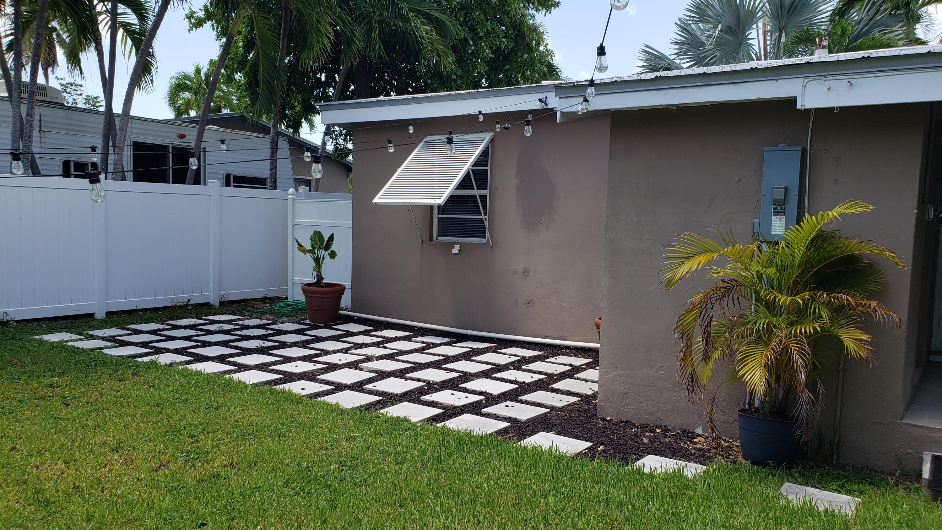 1227 20th Property Photo 18