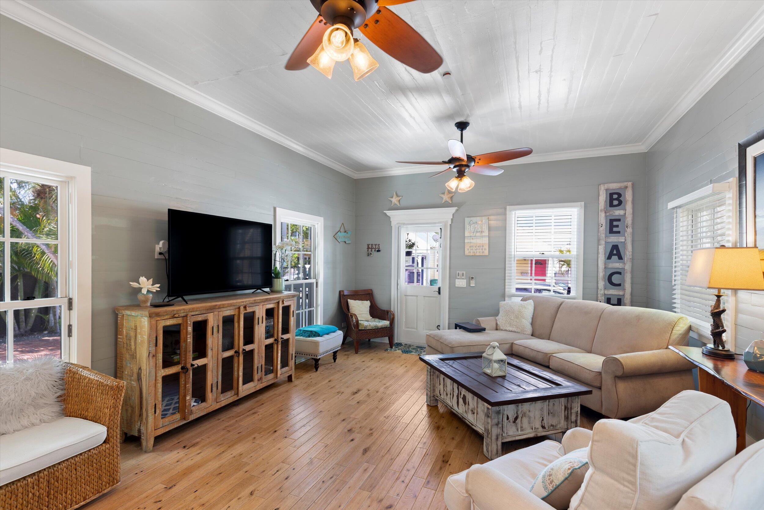 1119 Whitehead Street Property Photo 4