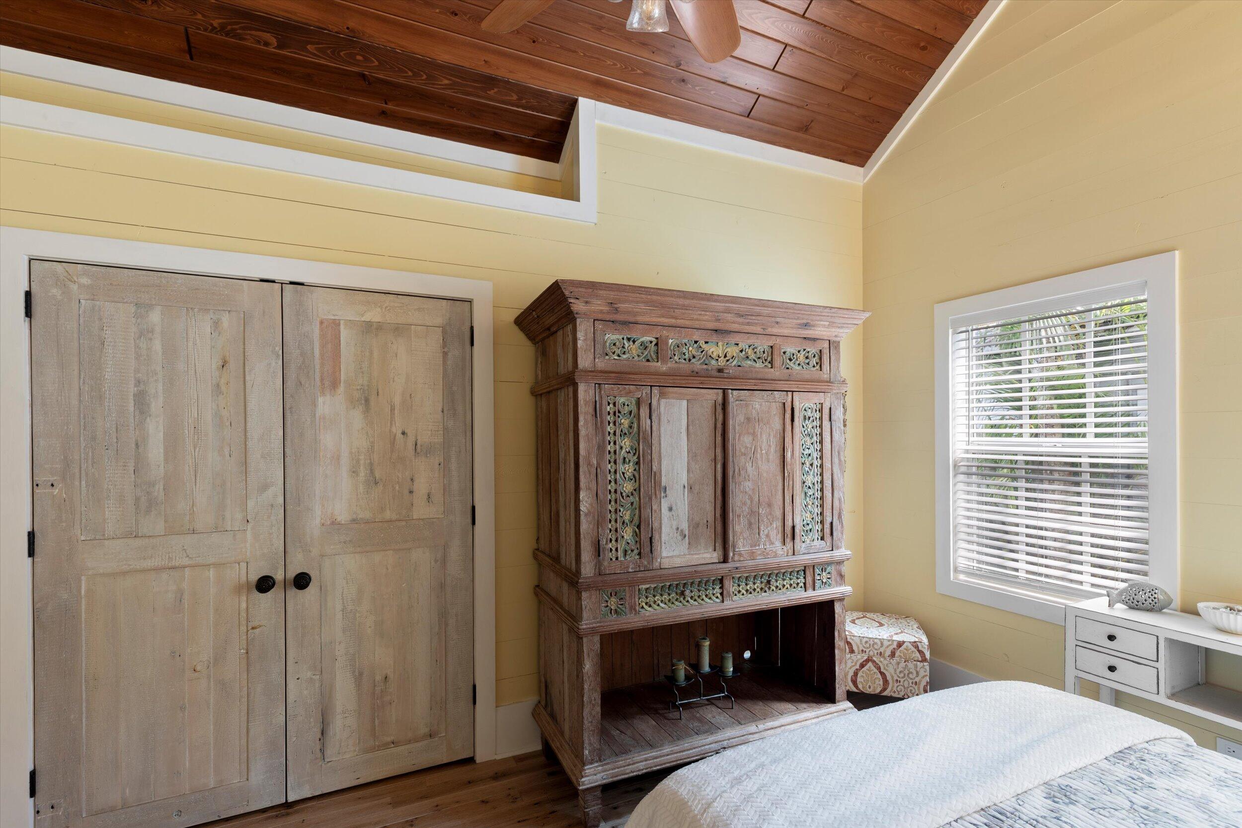 1119 Whitehead Street Property Photo 16