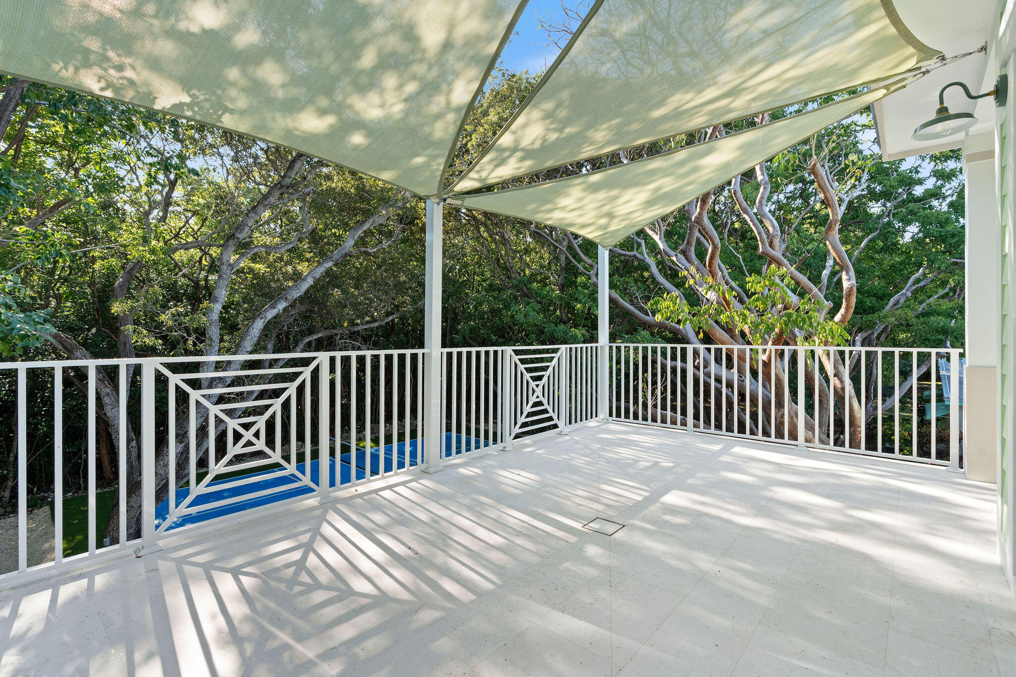 114 Royal Lane Property Photo 44