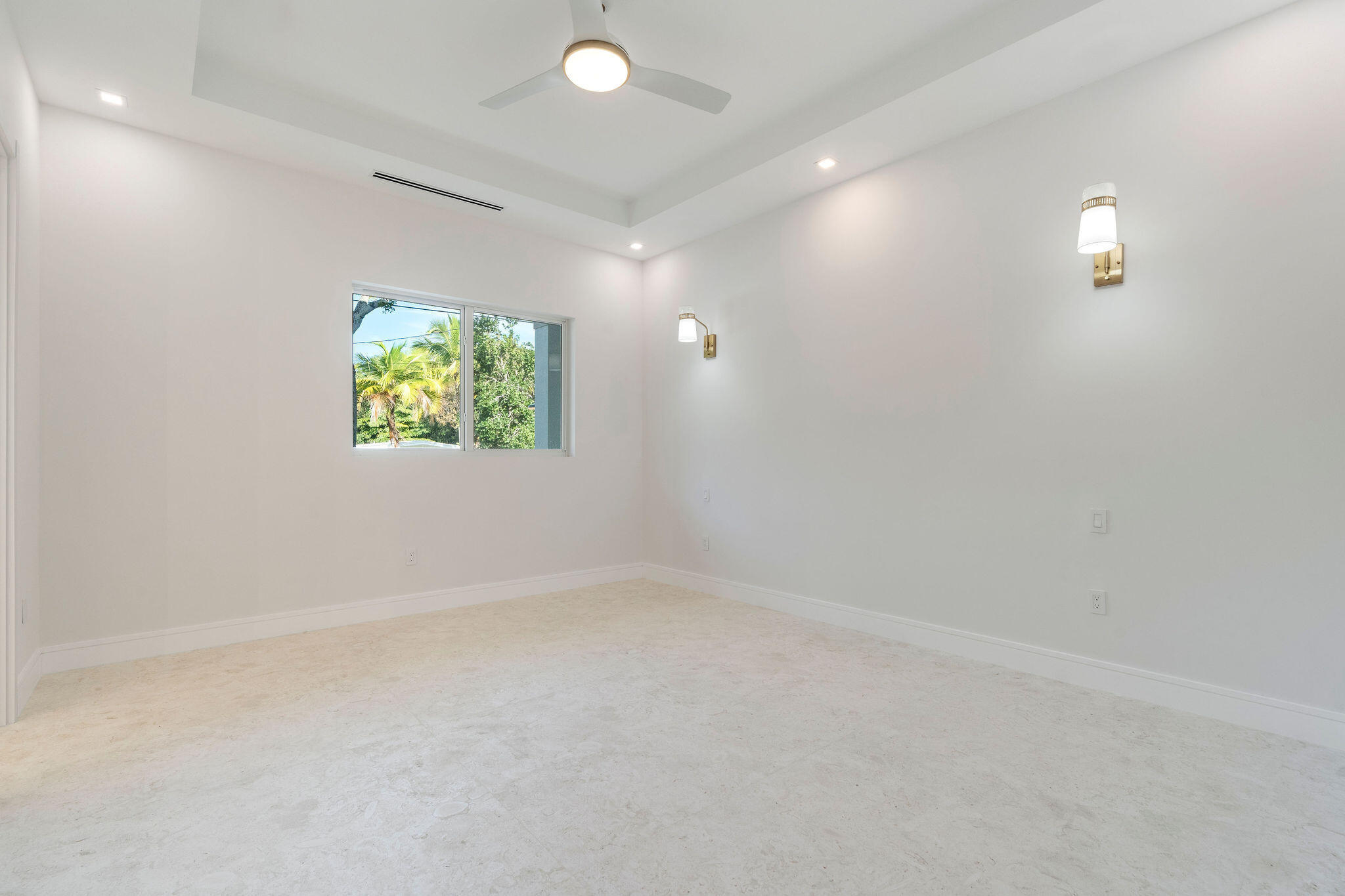 114 Royal Lane Property Photo 49
