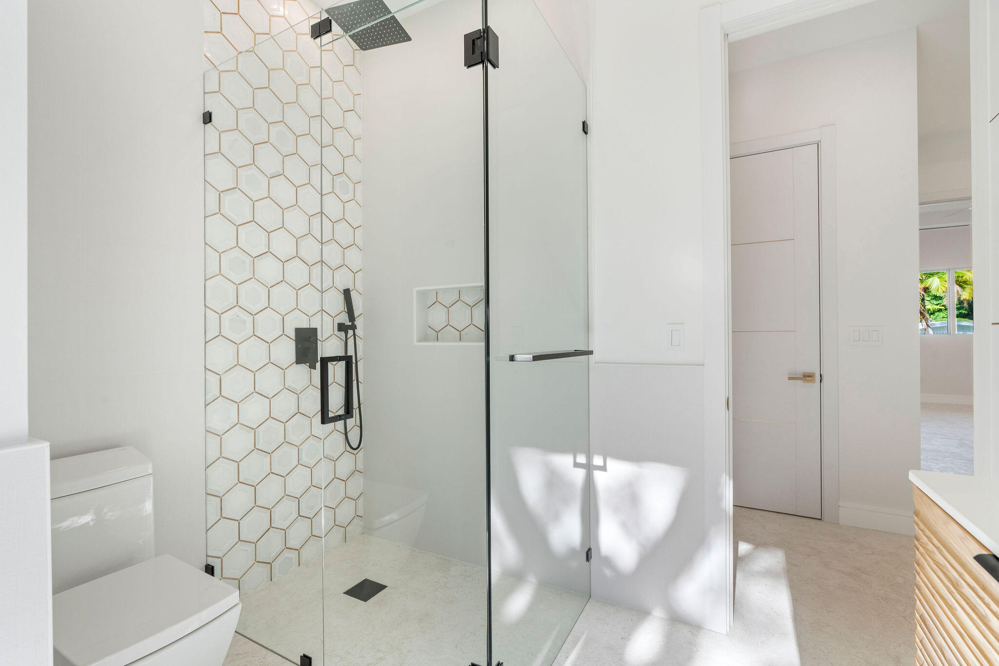 114 Royal Lane Property Photo 53
