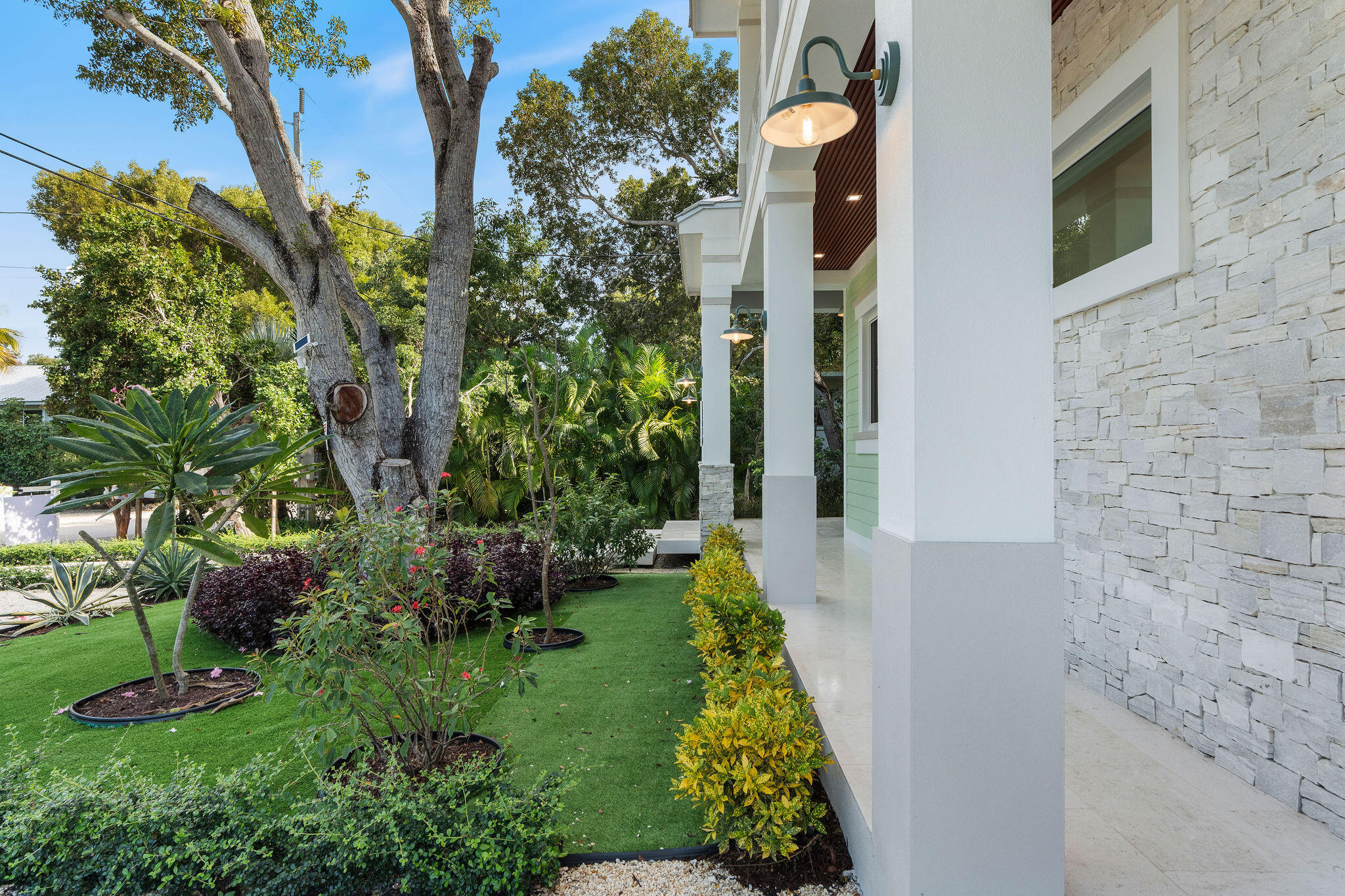 114 Royal Lane Property Photo 75