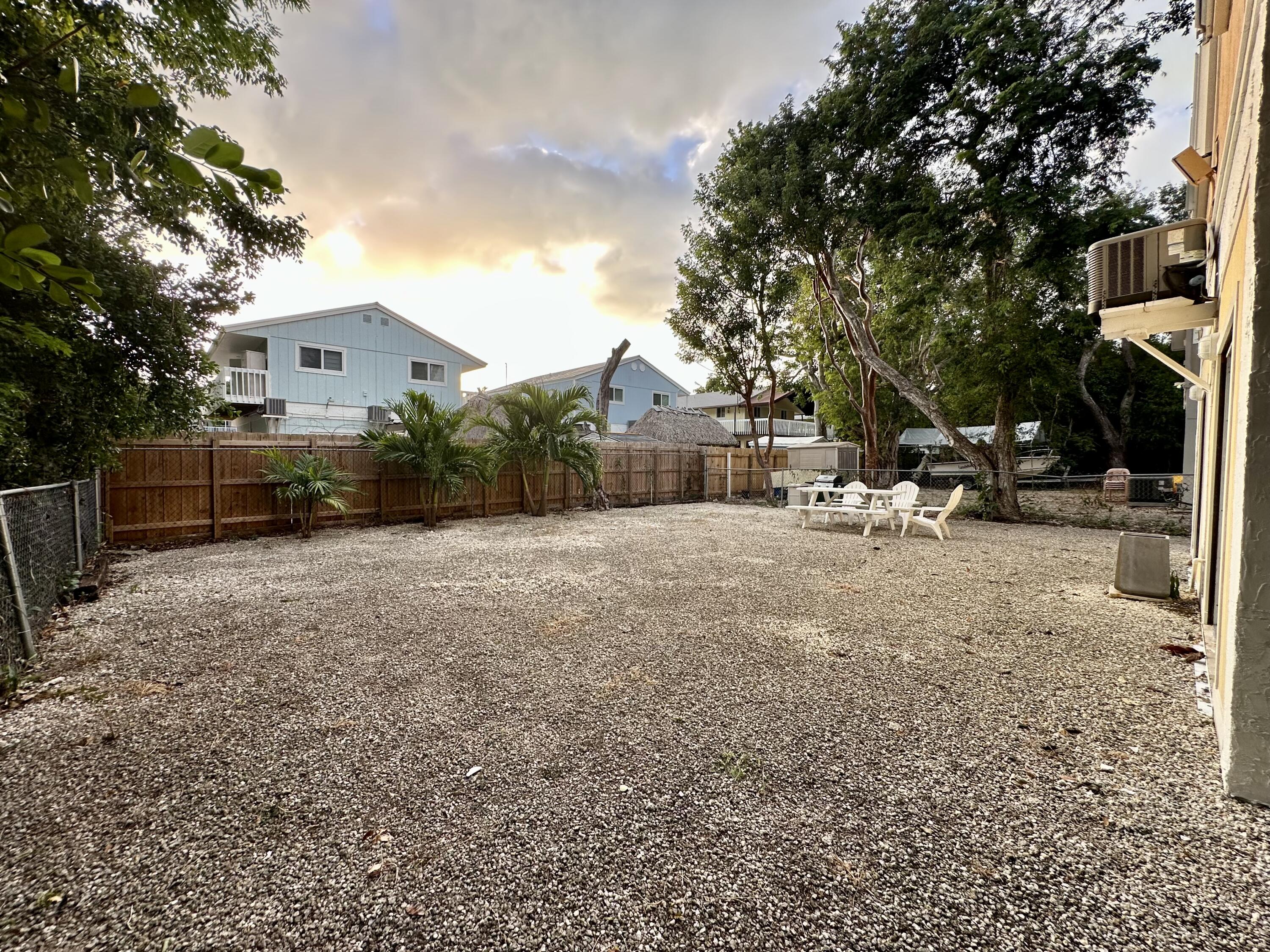 335 Bay View Avenue Property Photo 24