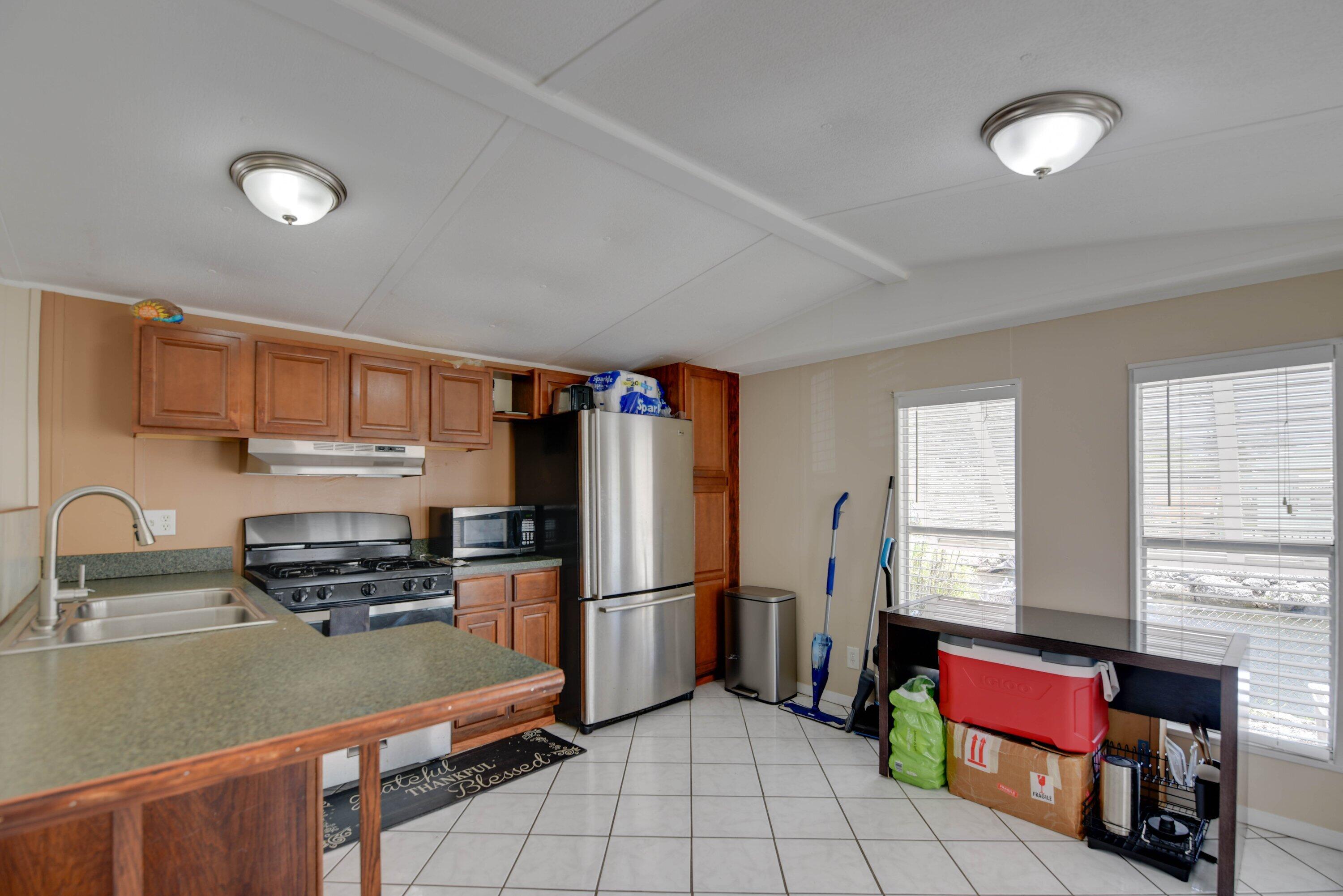 27965 Tarpon Terrace Property Photo 6