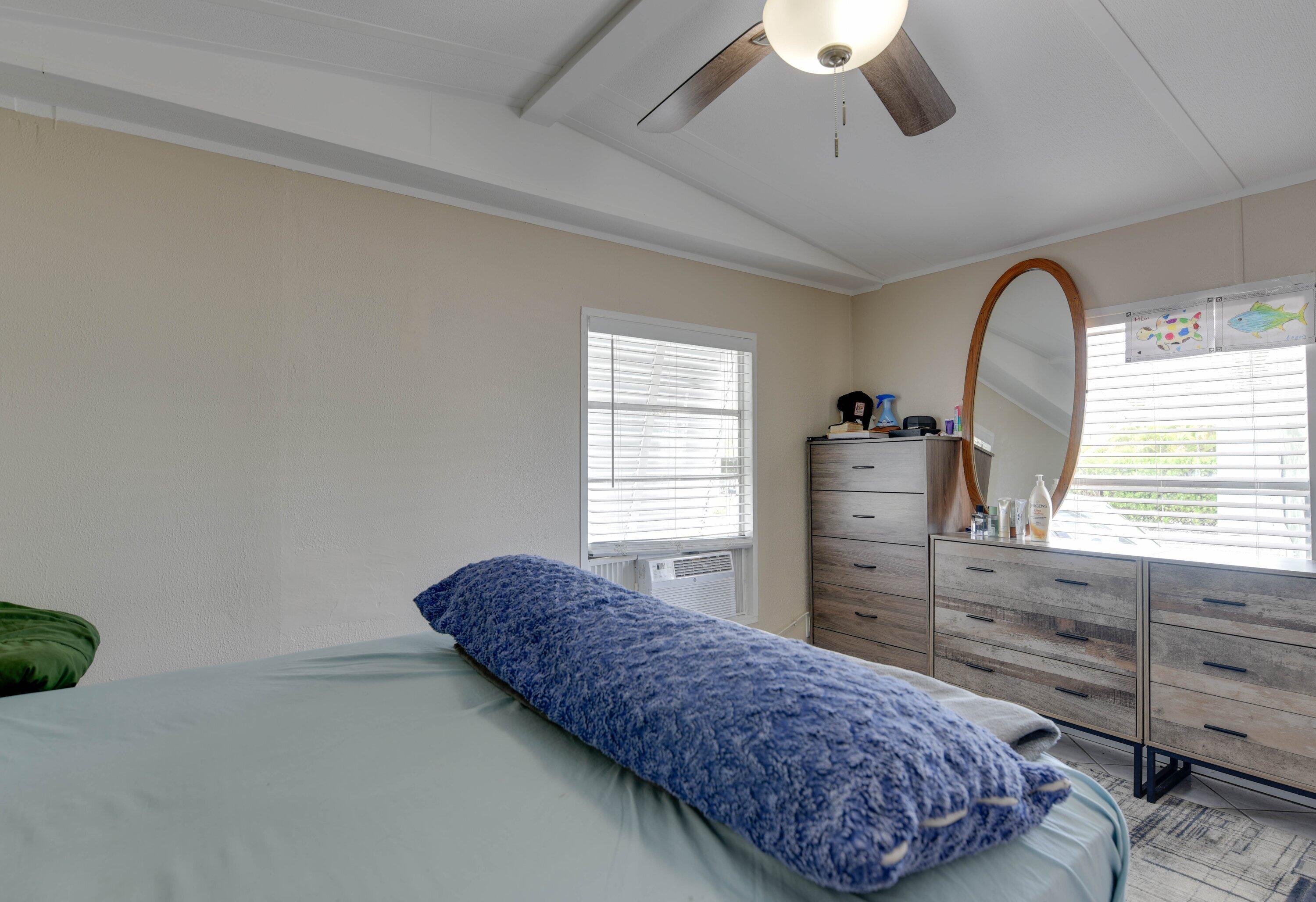 27965 Tarpon Terrace Property Photo 17