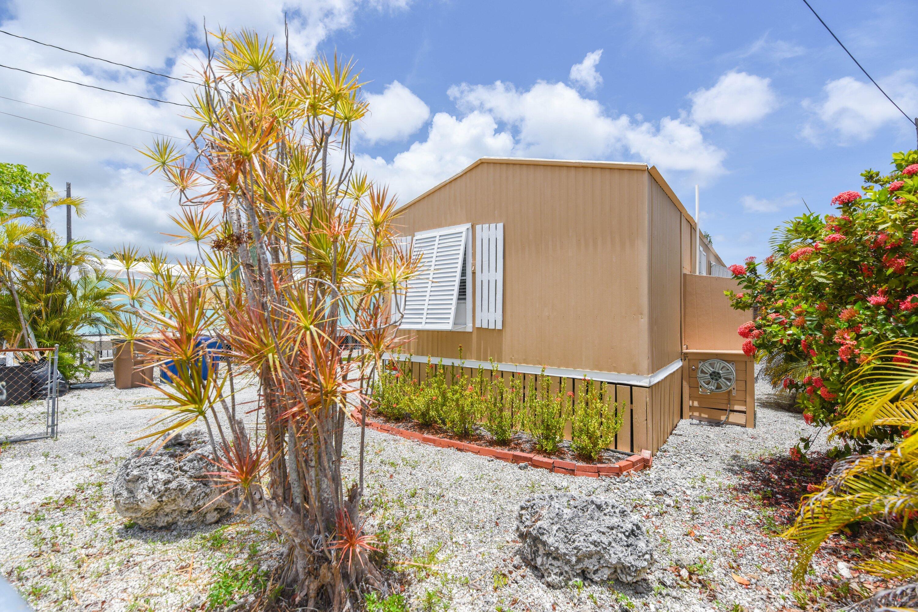 27965 Tarpon Terrace Property Photo 18