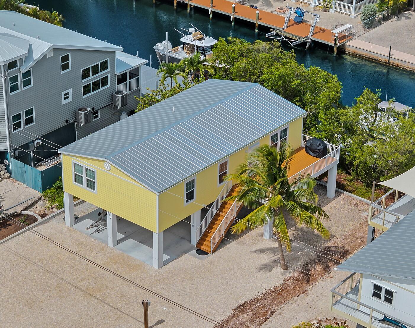 437 Pirates Road Property Photo 2