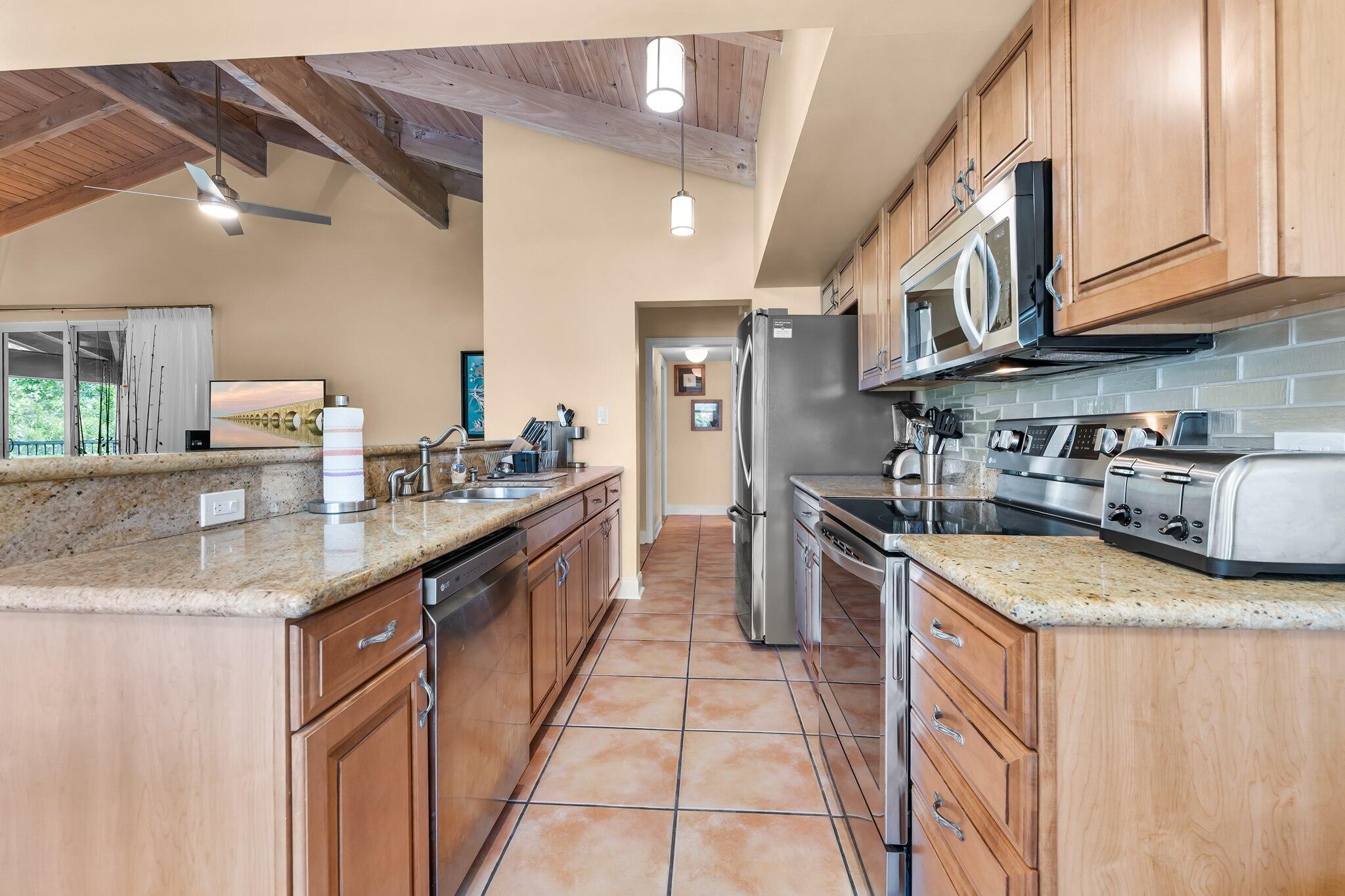 8301 Marina Villas Drive Property Photo 6