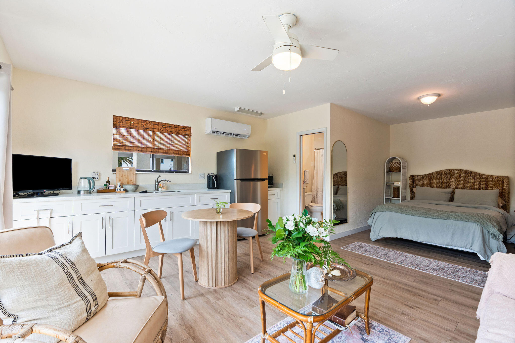 365 Loeb Avenue Property Photo 26