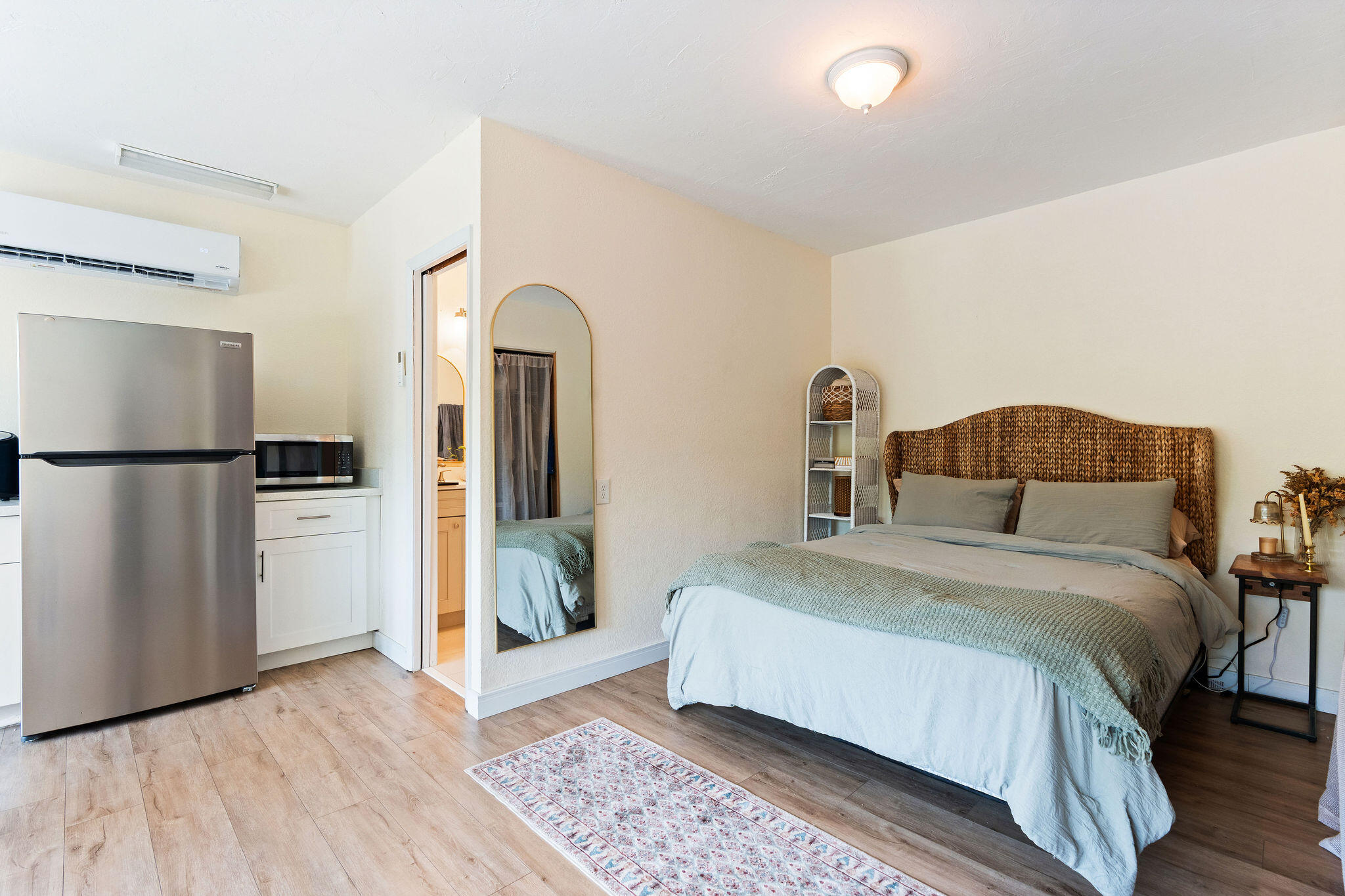 365 Loeb Avenue Property Photo 28