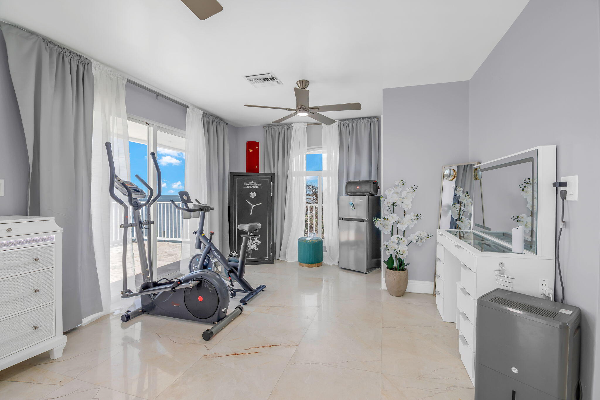 8070 Gulfstream Boulevard Property Photo 7