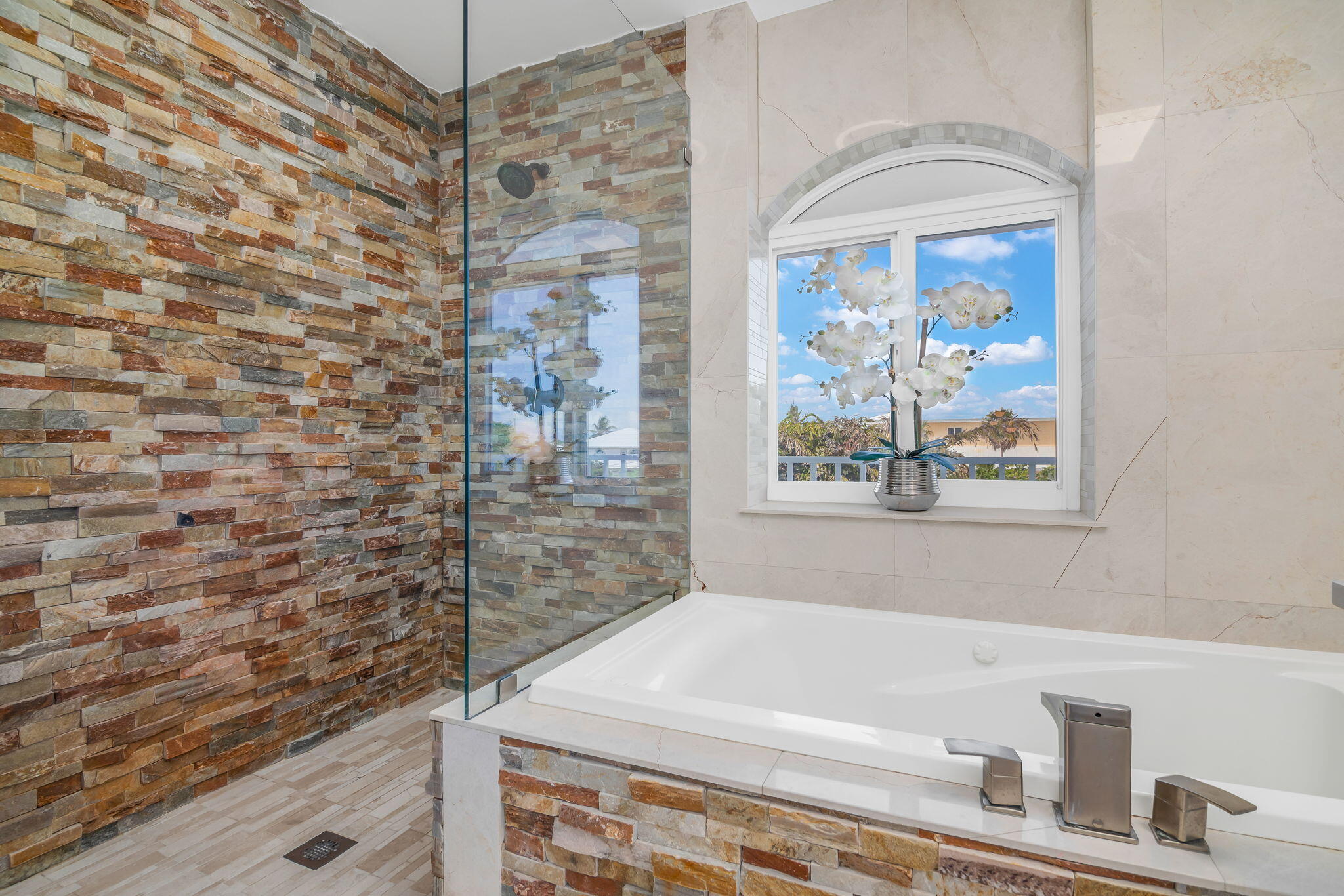 8070 Gulfstream Boulevard Property Photo 11