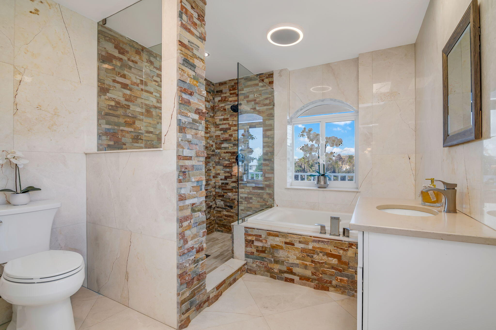 8070 Gulfstream Boulevard Property Photo 12