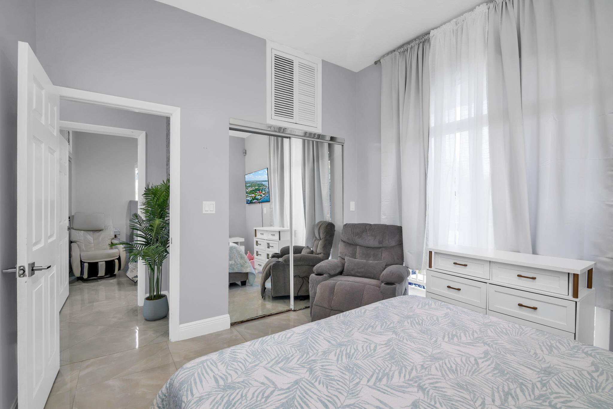 8070 Gulfstream Boulevard Property Photo 14