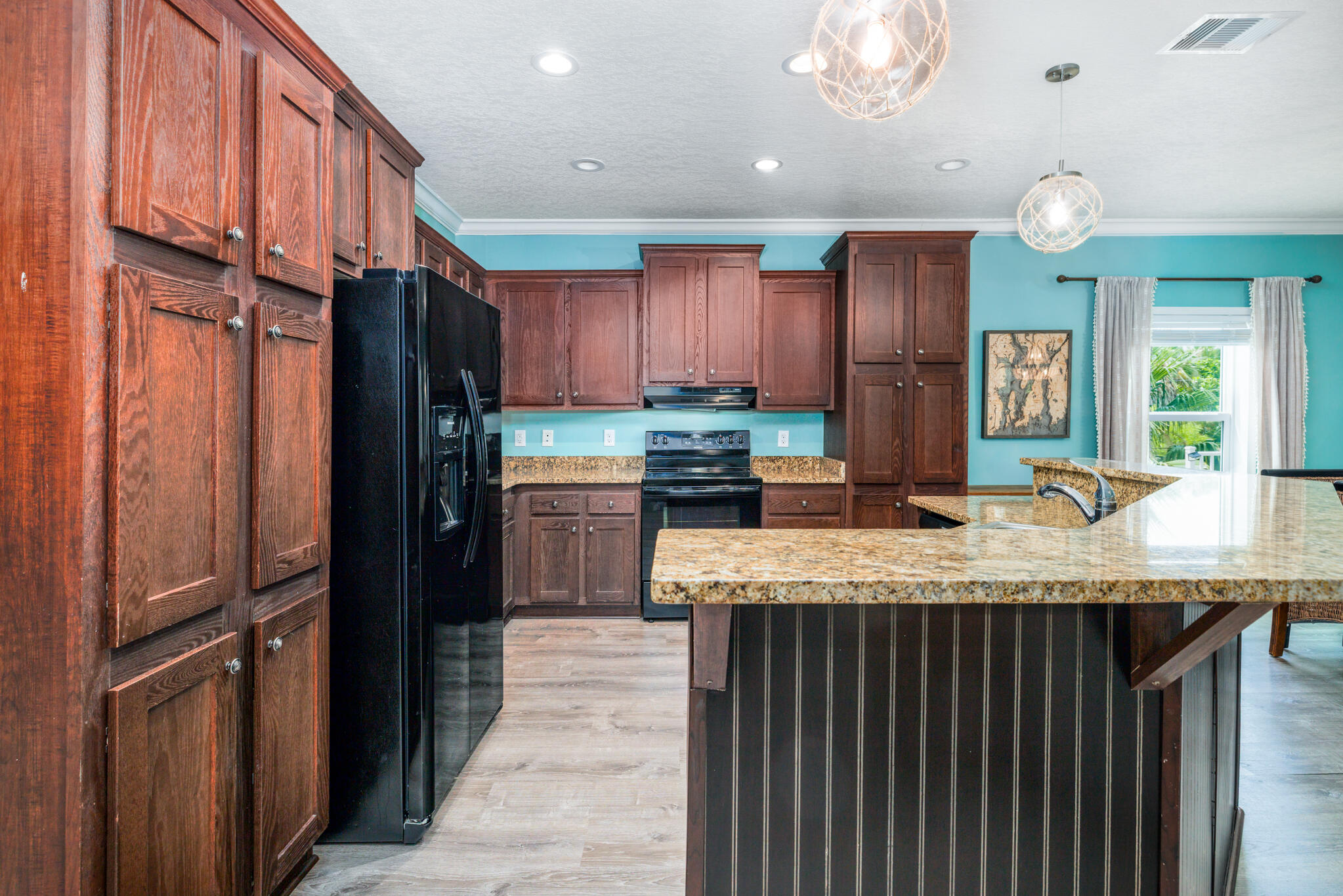 28110 Dorothy Avenue Property Photo 10