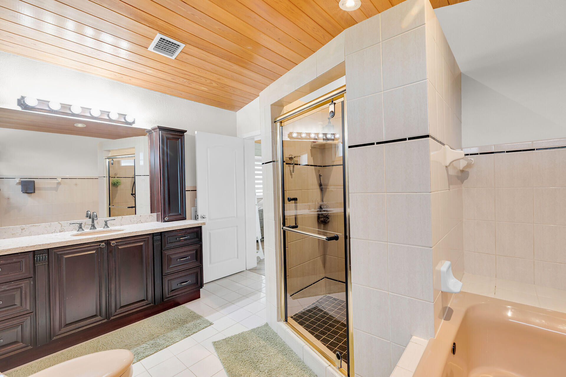 180 Ana Court Property Photo 33