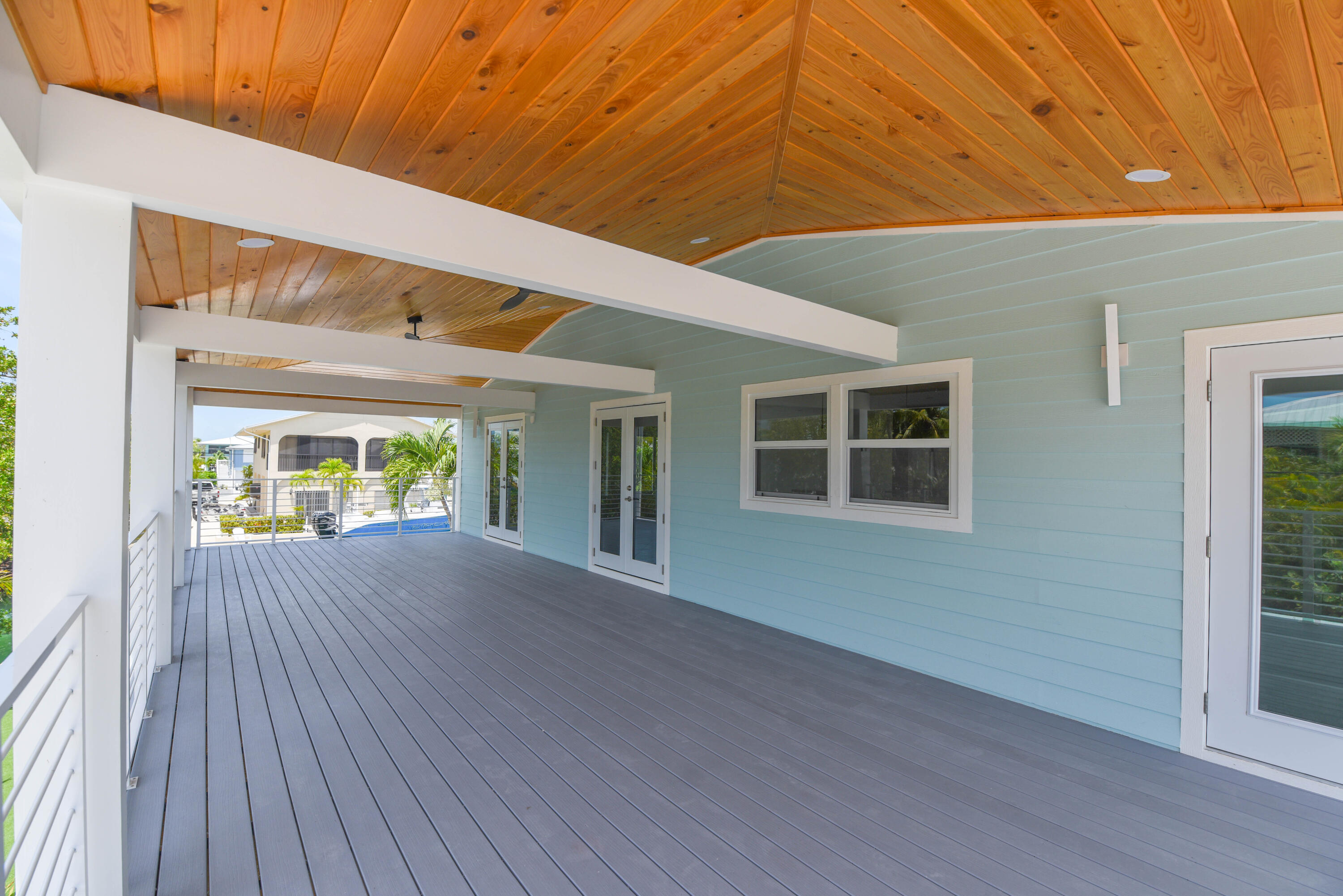 848 E Caribbean Drive Property Photo 13