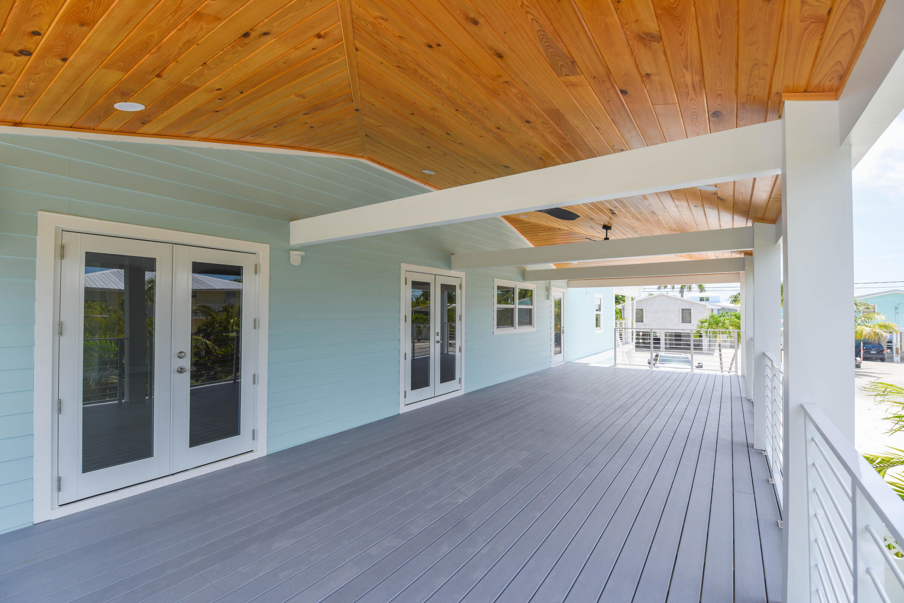 848 E Caribbean Drive Property Photo 14