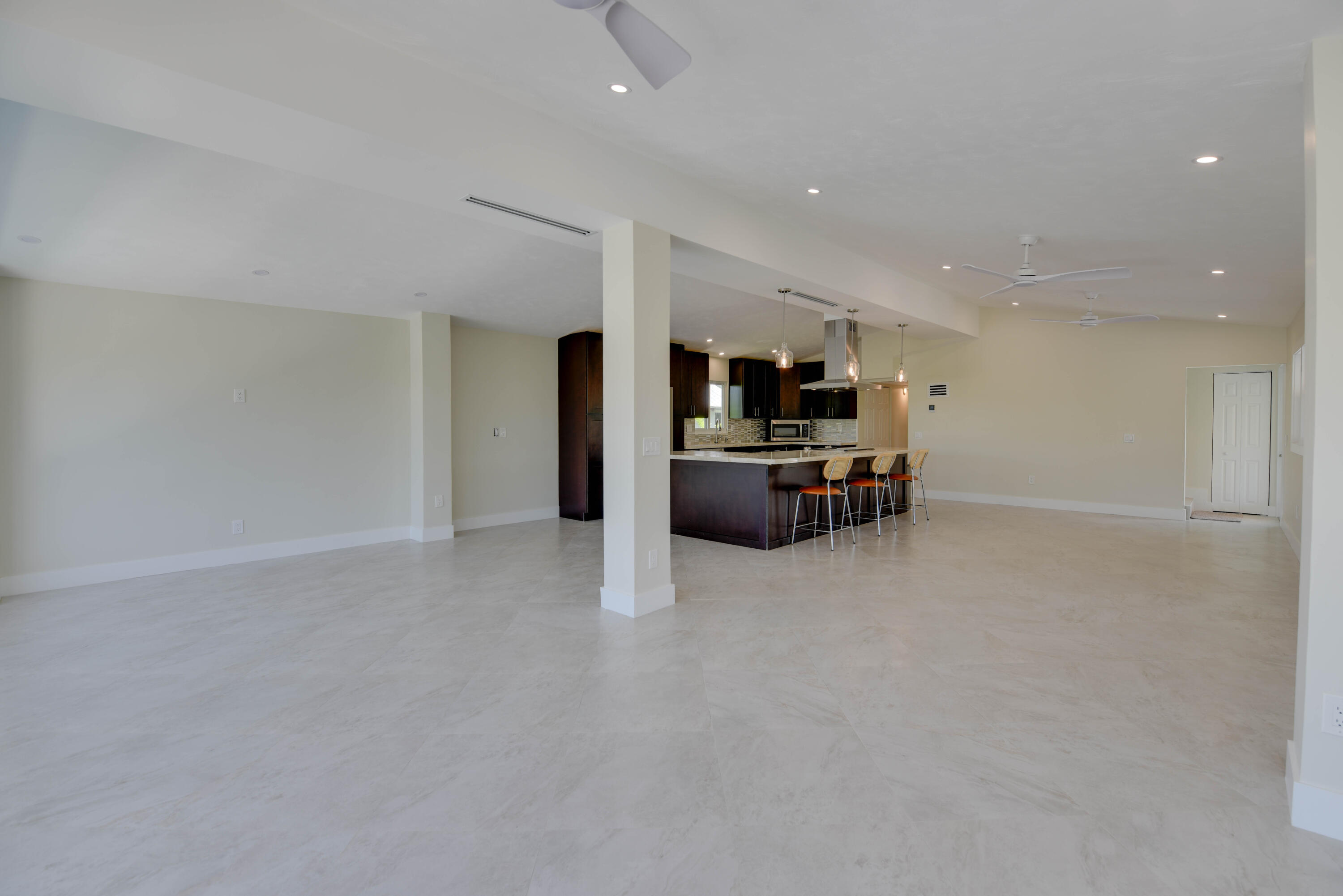 848 E Caribbean Drive Property Photo 37