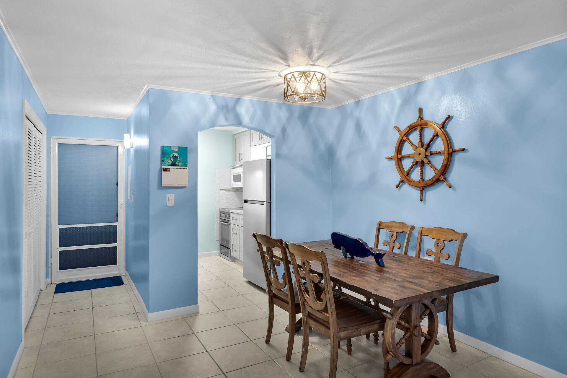 5301 Ocean Terrace Apt 2 Property Photo 9