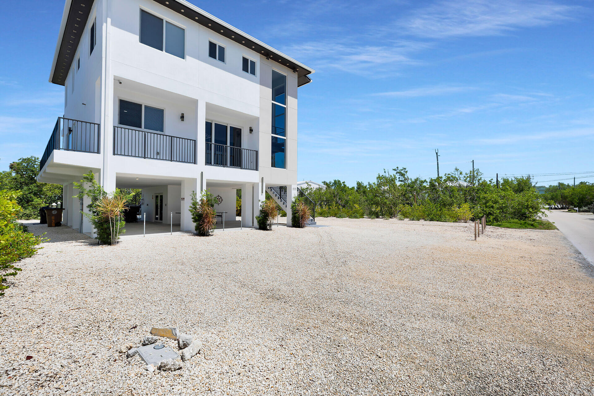 835 Copa D Oro Property Photo 8