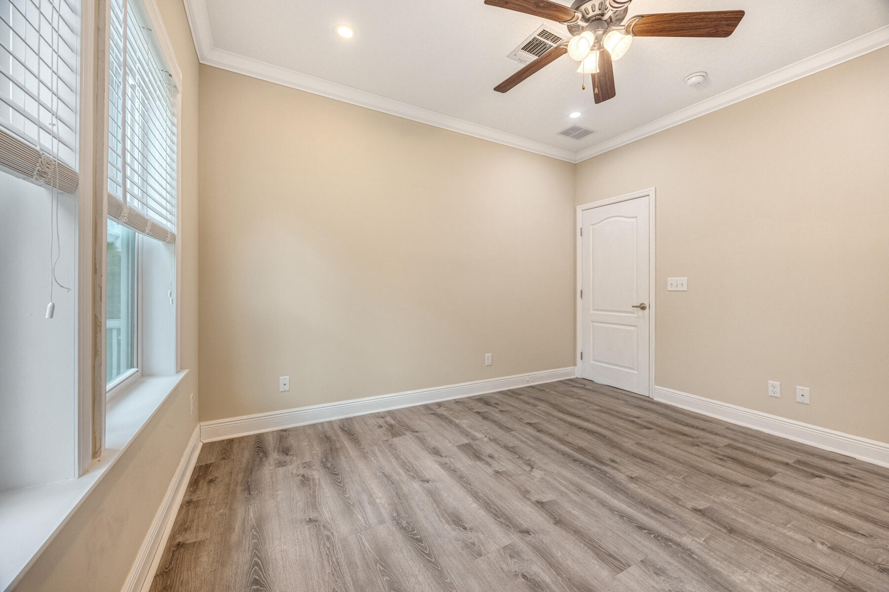 27024 Shannahan Road Property Photo 34